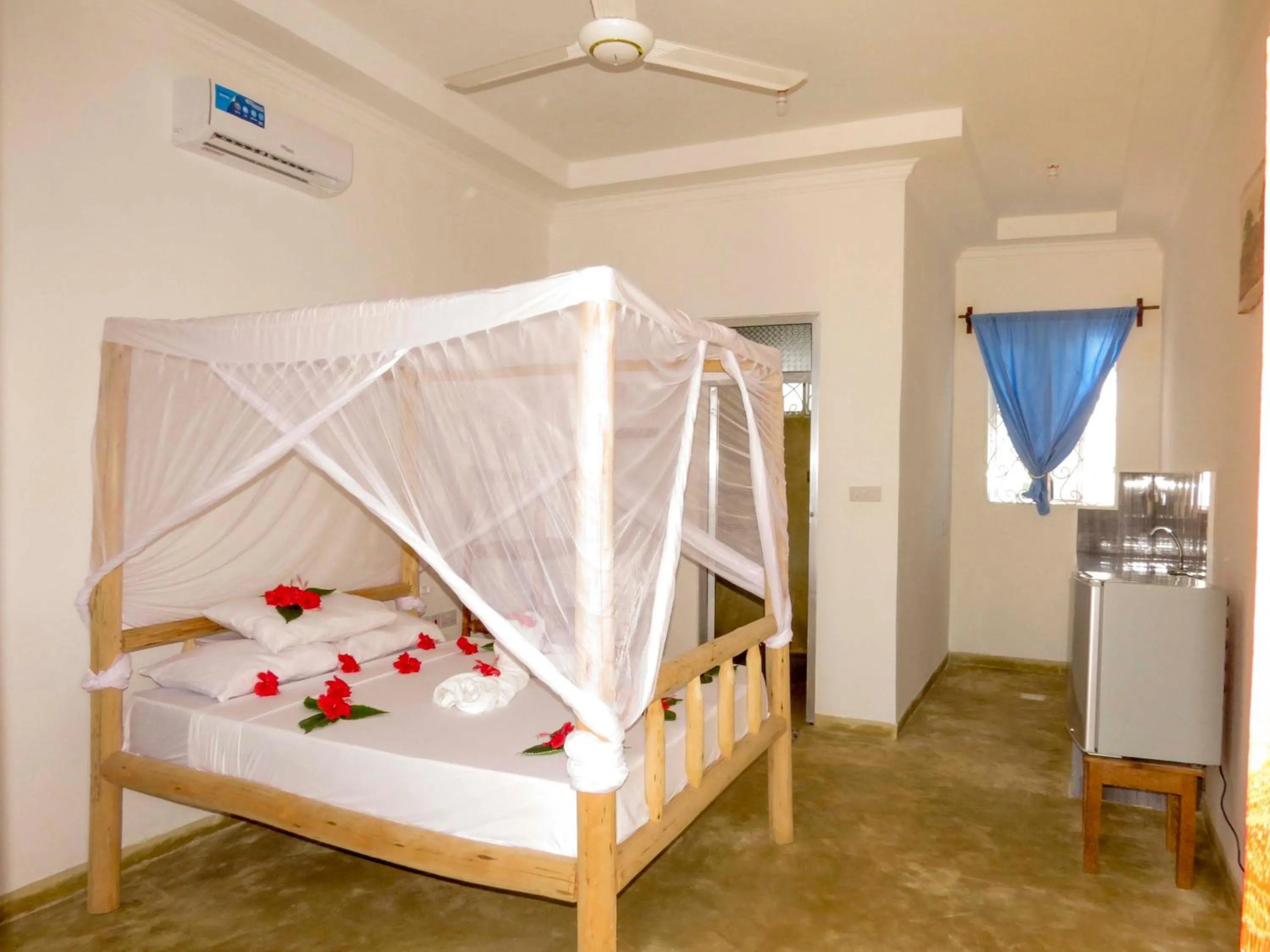 Photo of the whole room, Bed in Serenity Boutique Hotel, Tanzania Unforgettable