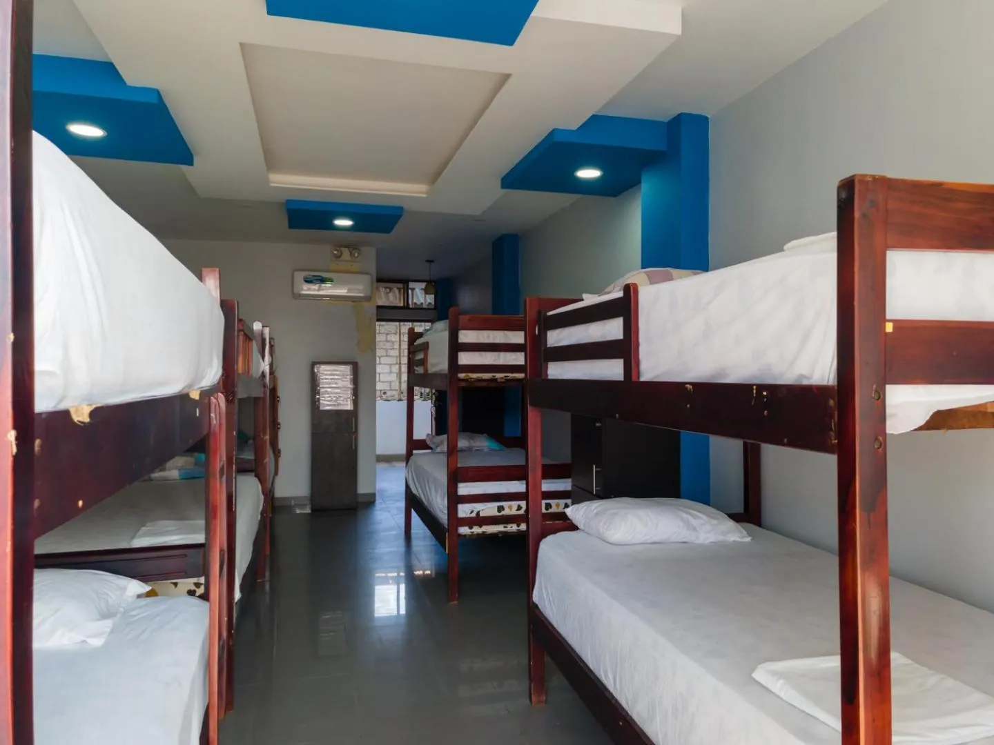 Photo of the whole room, Bed in Hotel Sol y Playa Montañita