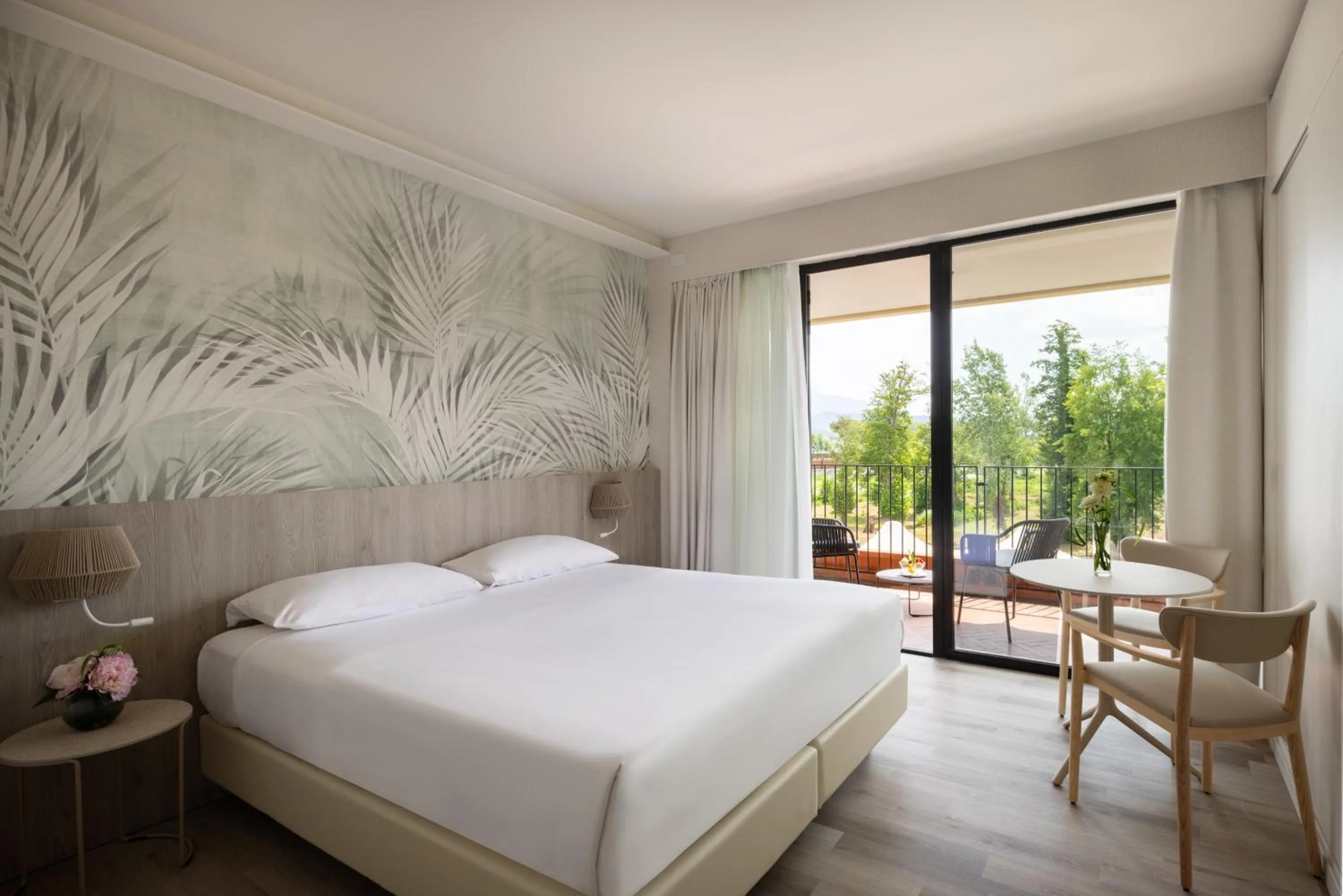 Bed in UNA Hotels Forte Dei Marmi