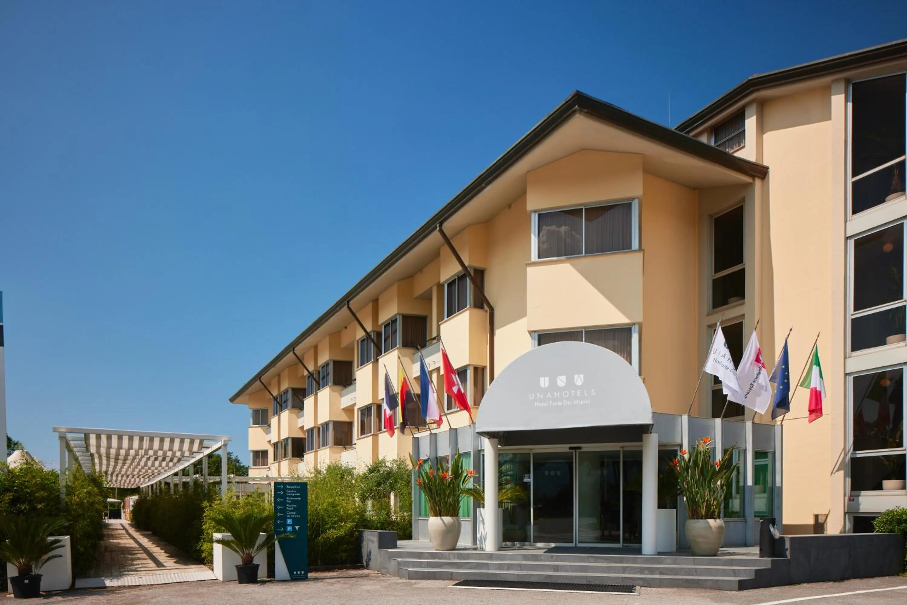 Property building in UNA Hotels Forte Dei Marmi