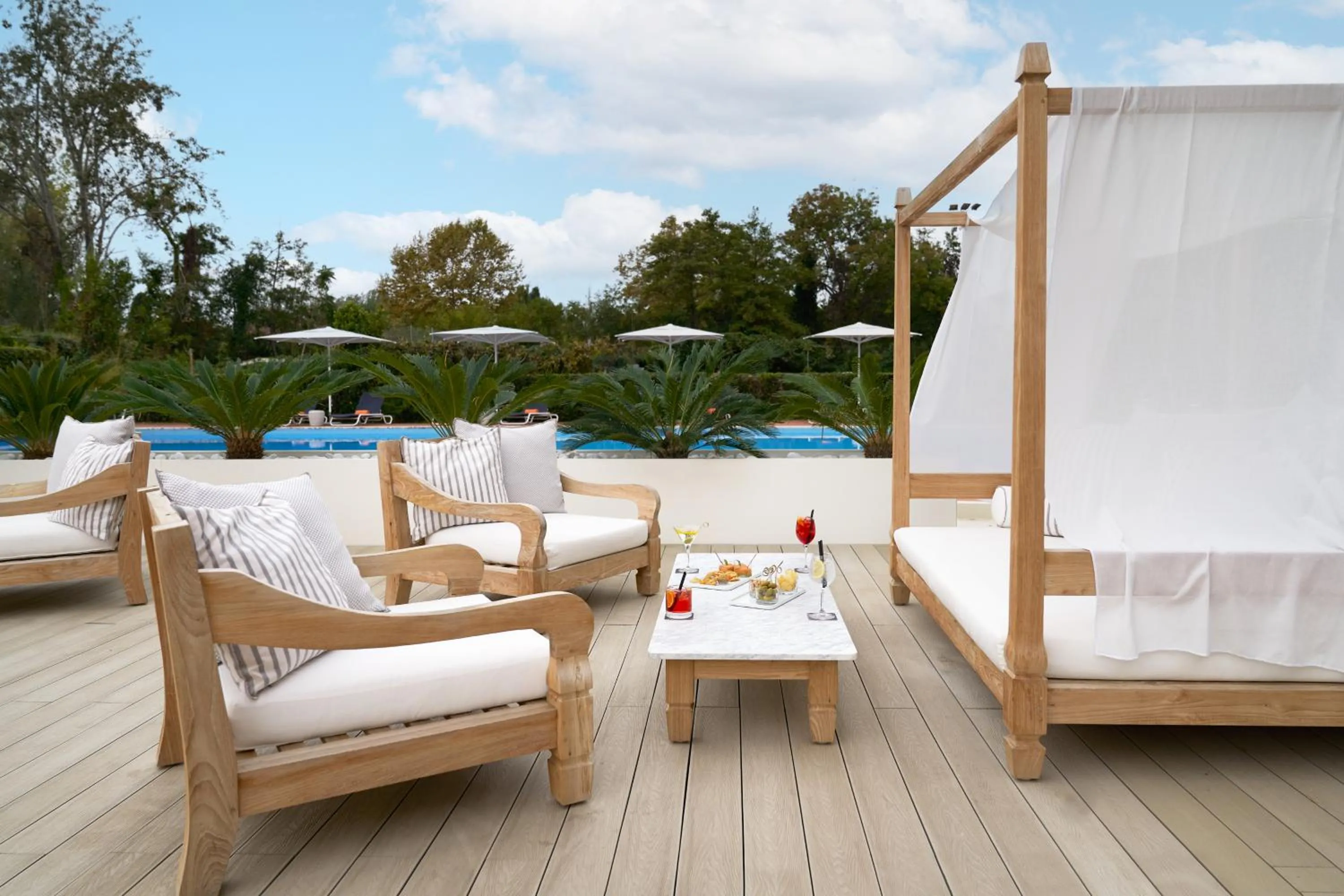 Swimming pool in UNA Hotels Forte Dei Marmi