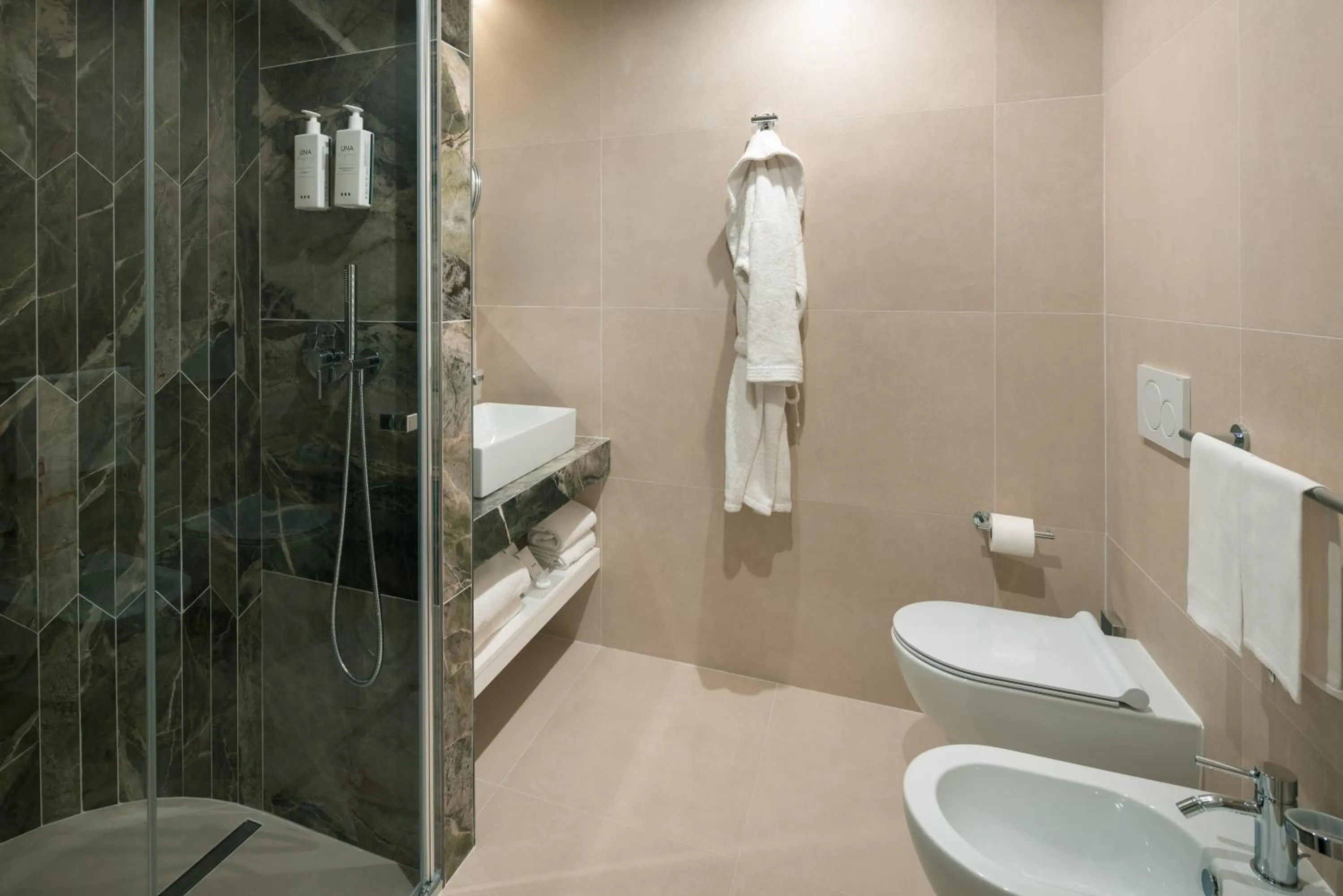 Bathroom in UNA Hotels Forte Dei Marmi