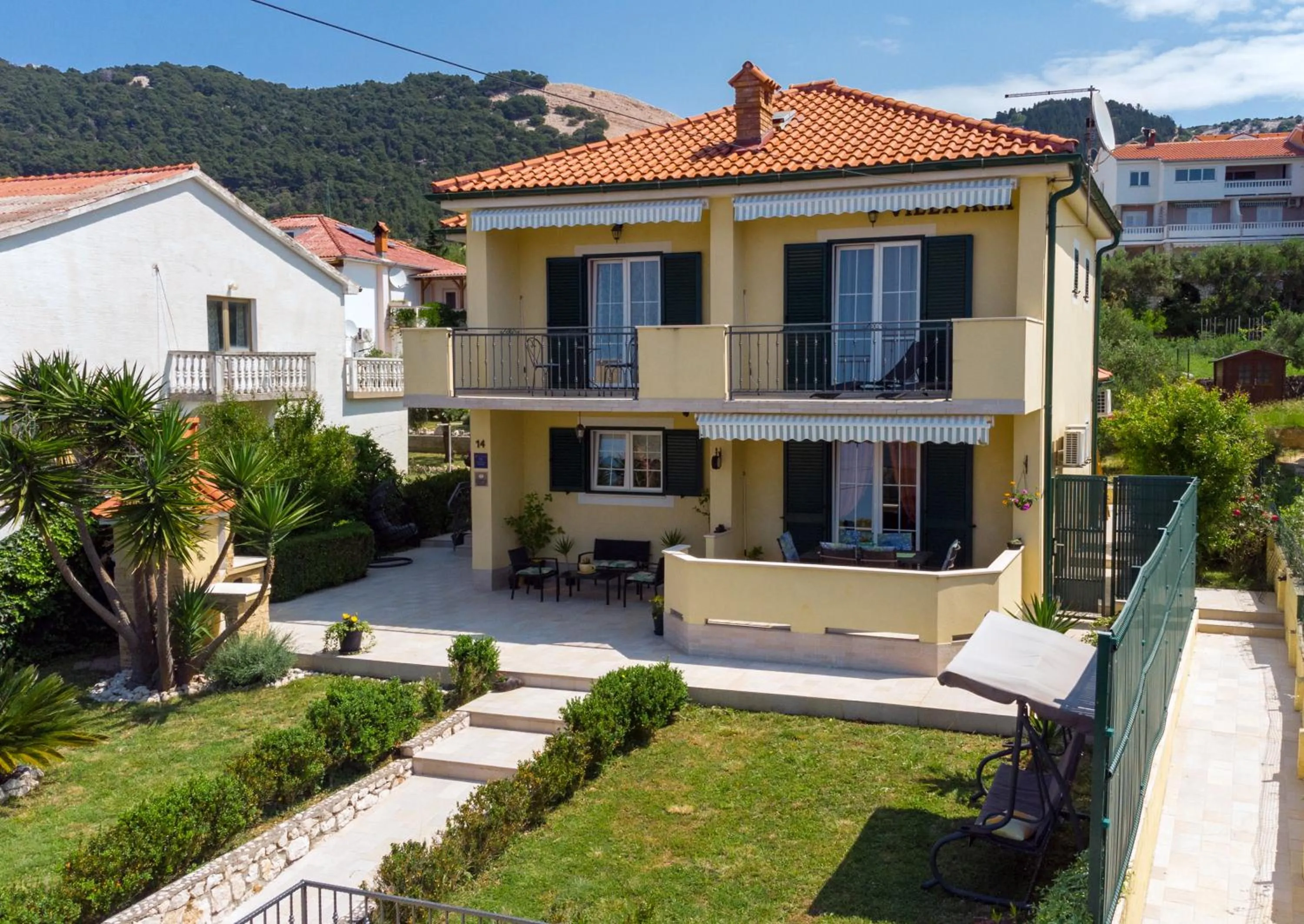 Villa Ana
