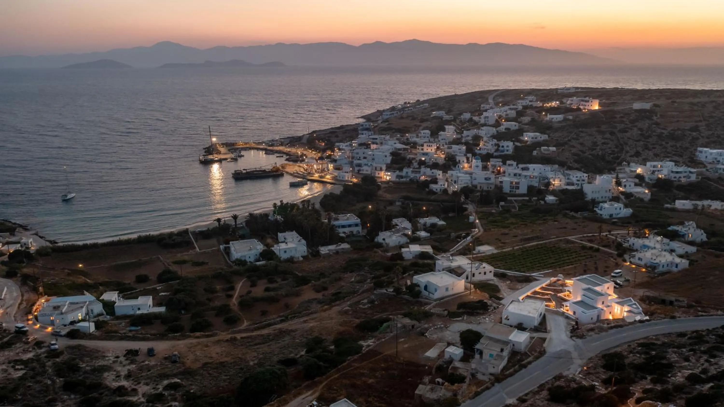 Bird's eye view in Camvillia Donoussa Village Suites