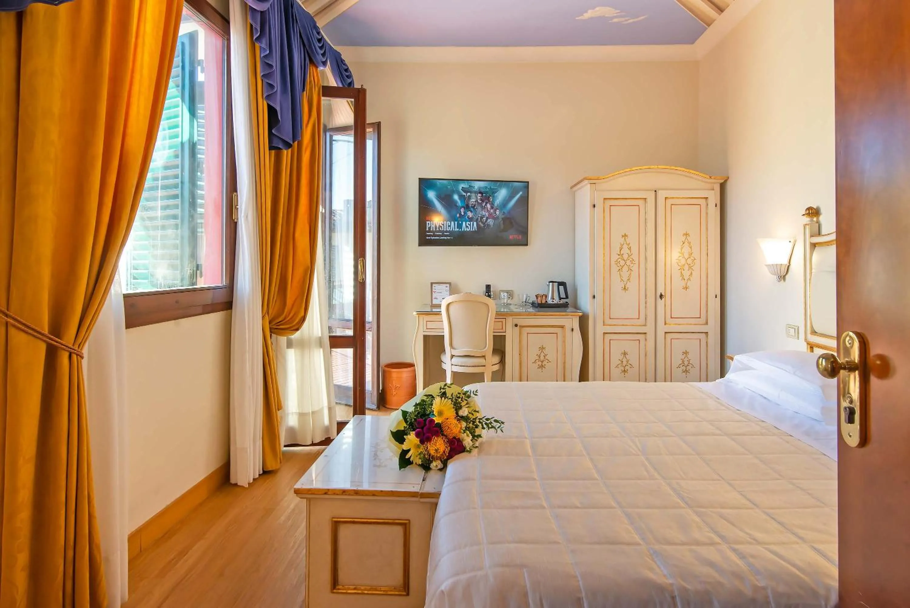 Bed in Hotel Porta Faenza