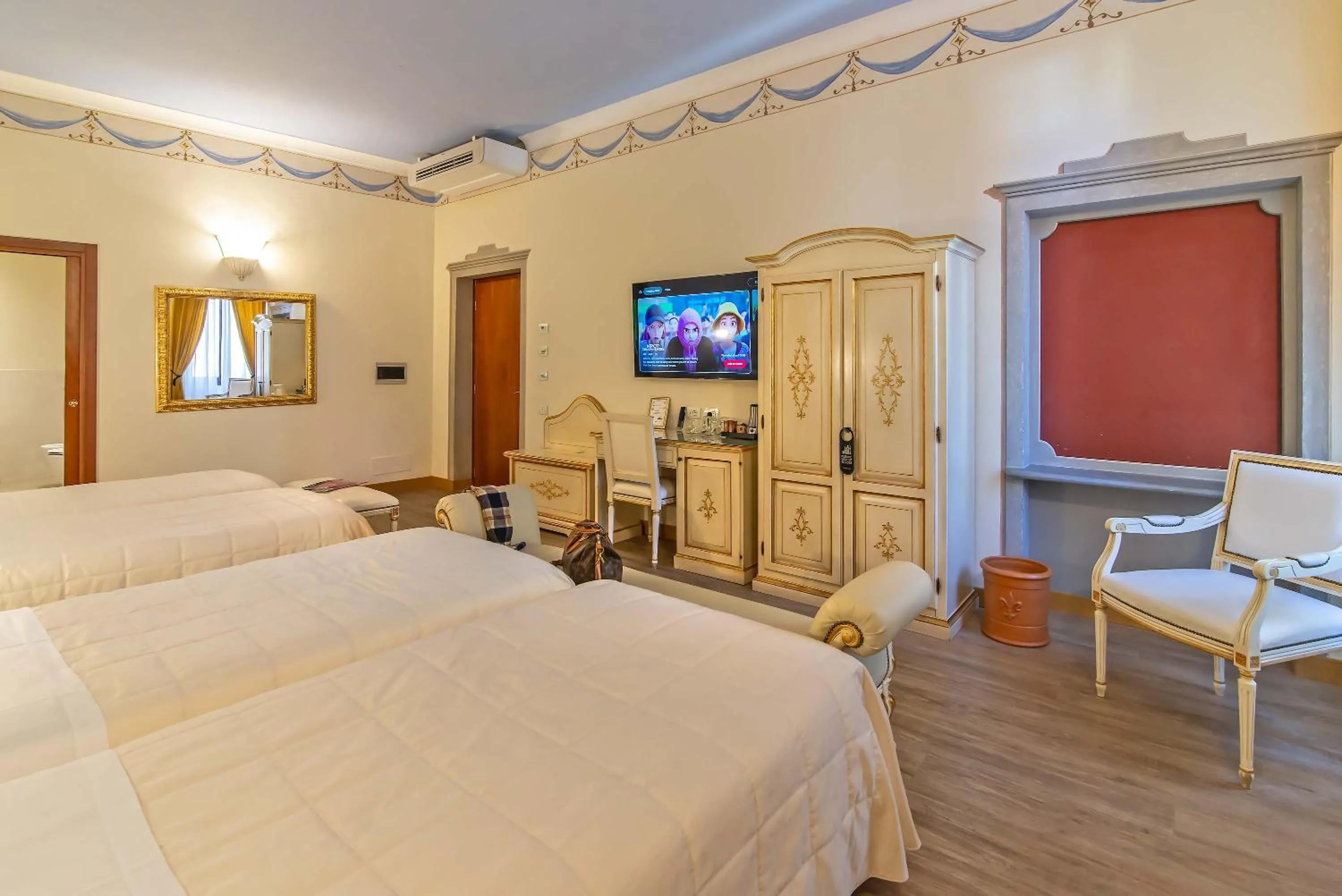 TV and multimedia, Bed in Hotel Porta Faenza