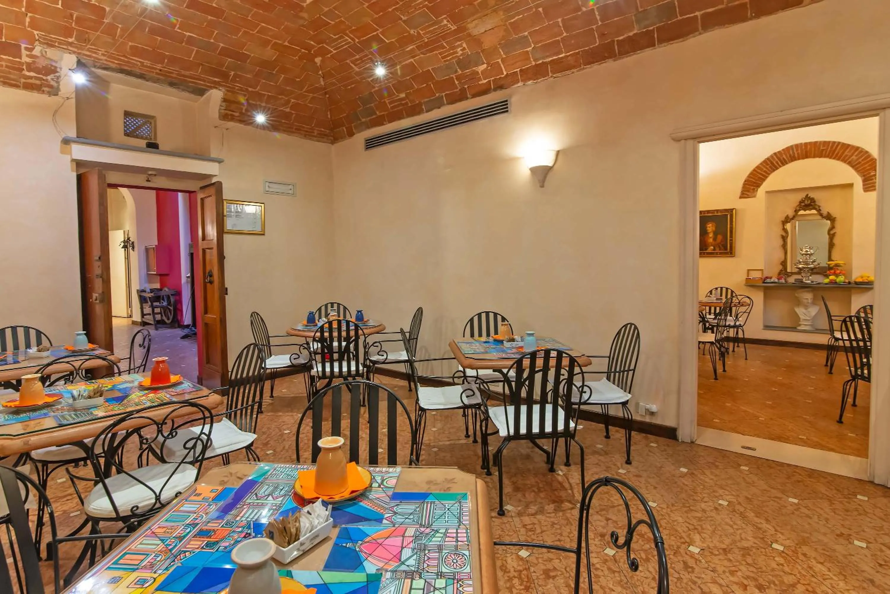 Breakfast in Hotel Porta Faenza