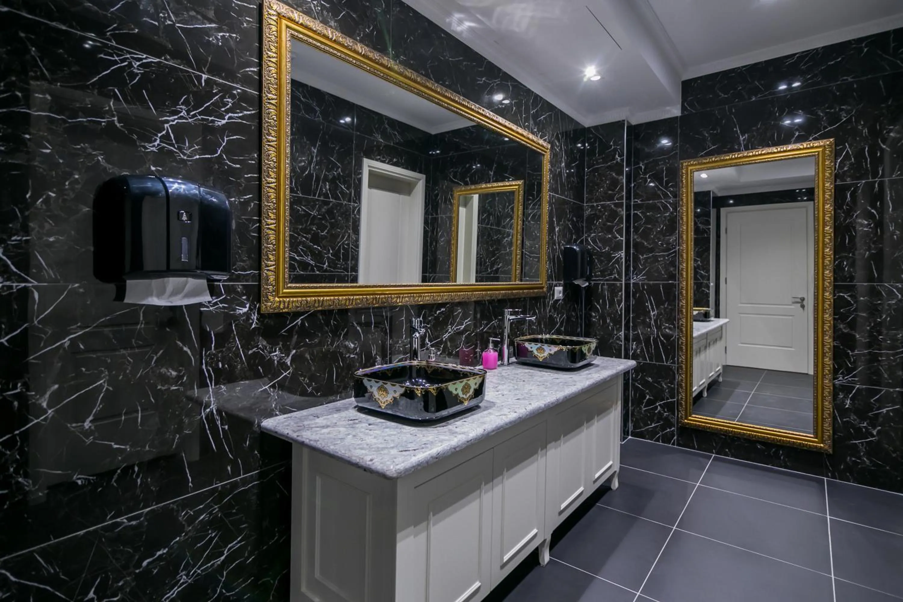 Bathroom in Legacy Boutique Hotel