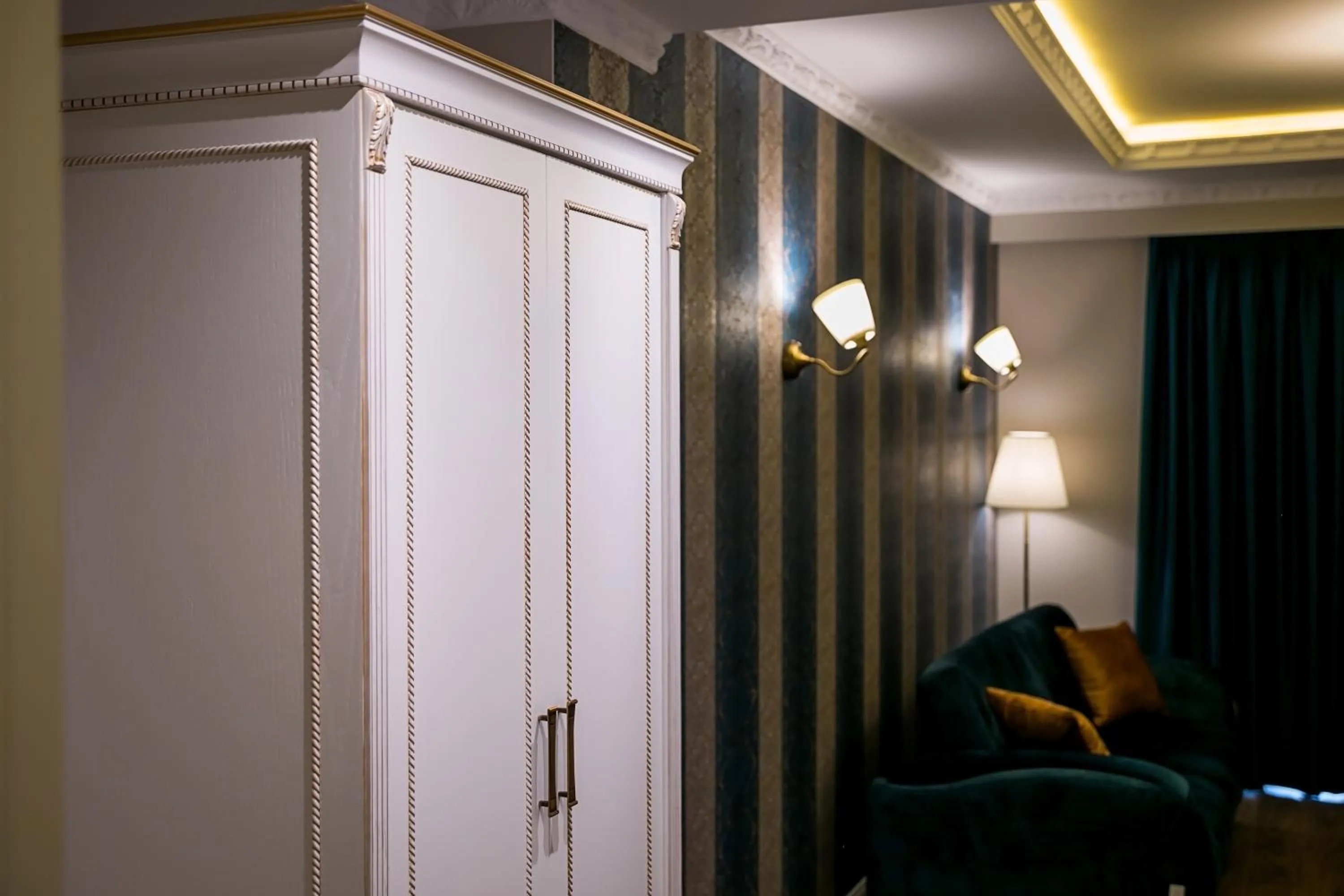 Living room in Legacy Boutique Hotel