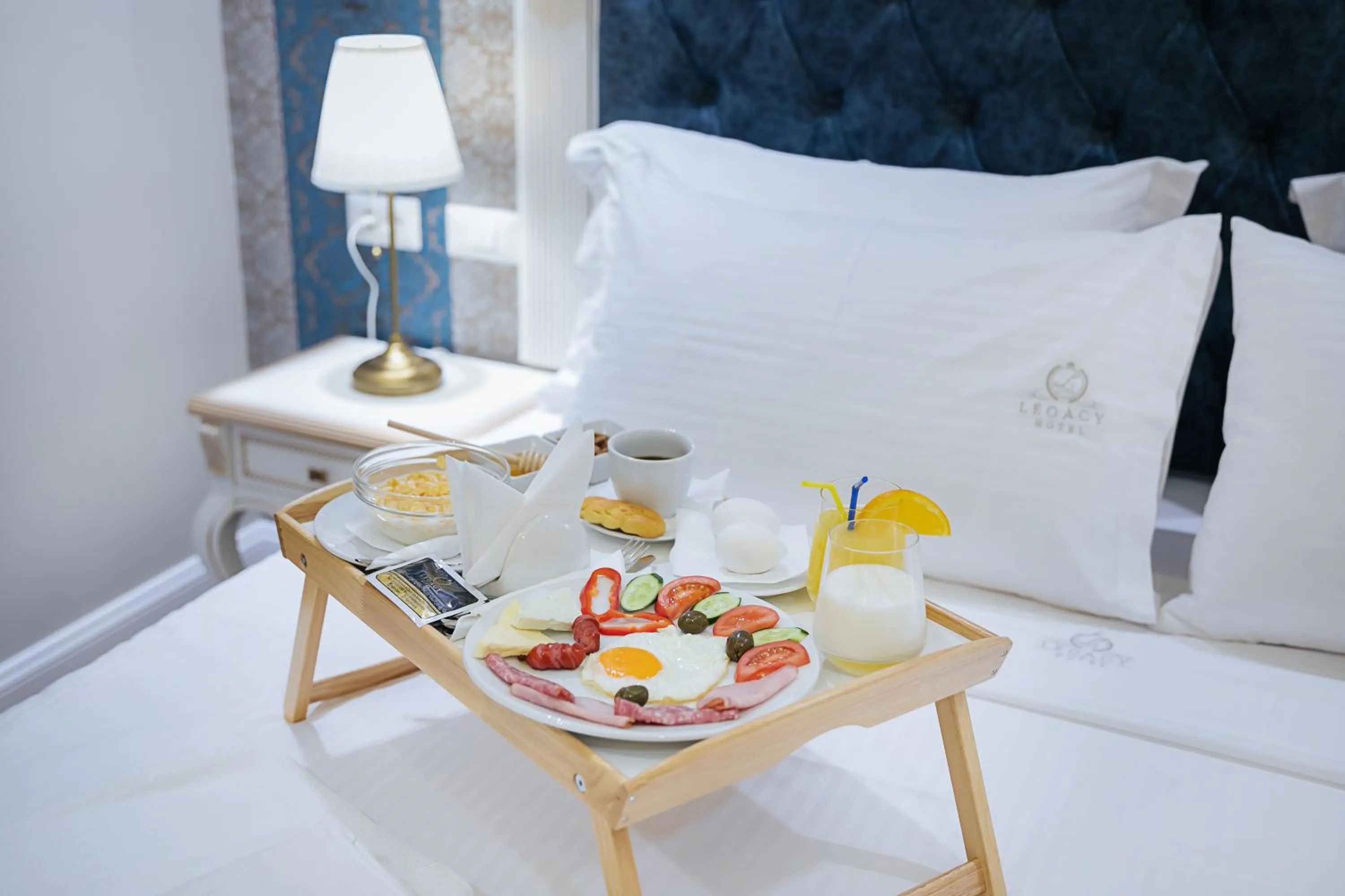 Food and drinks, Bed in Legacy Boutique Hotel