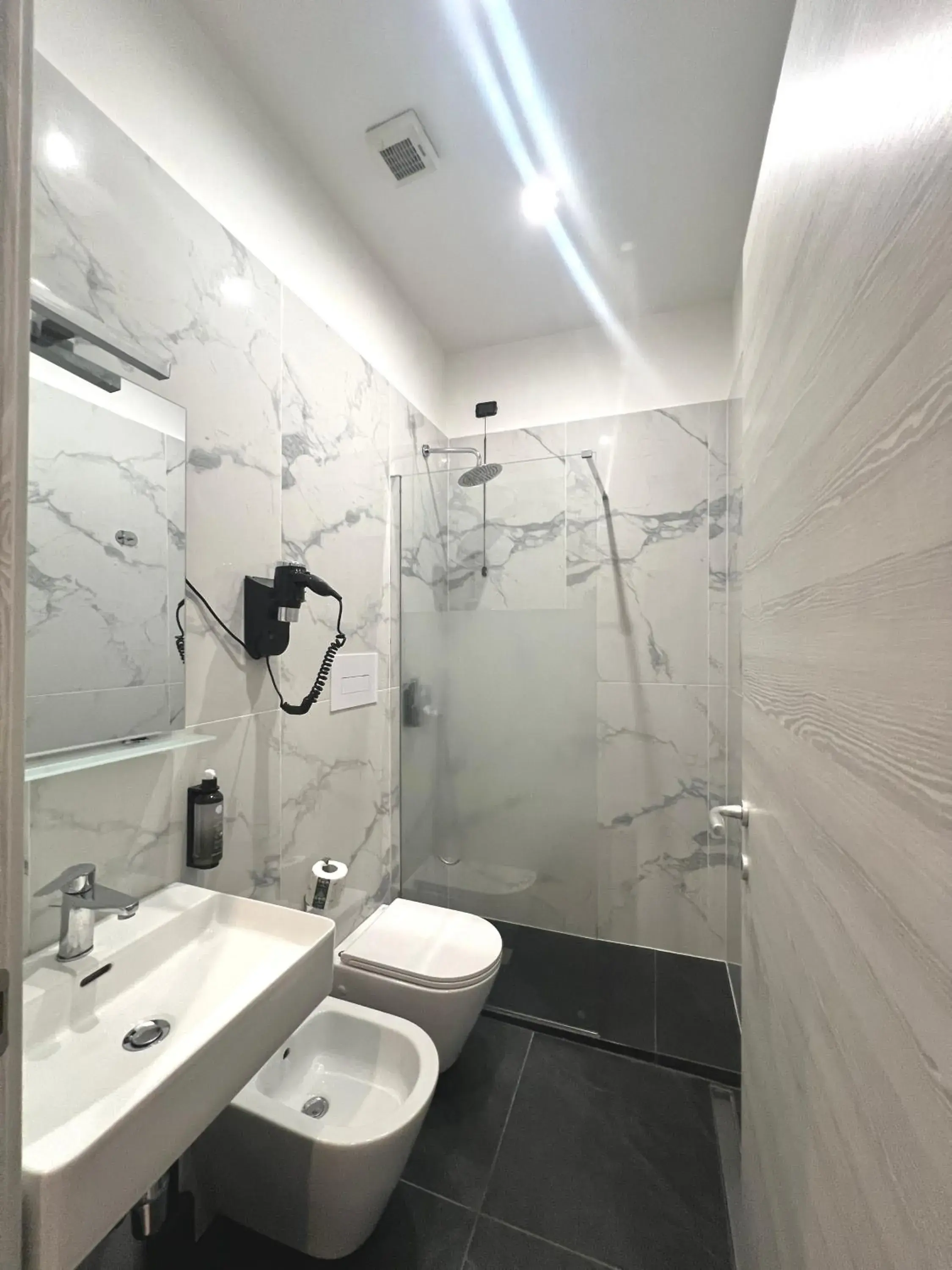 Double Room in Hotel Sara Double Room in Hotel Sara