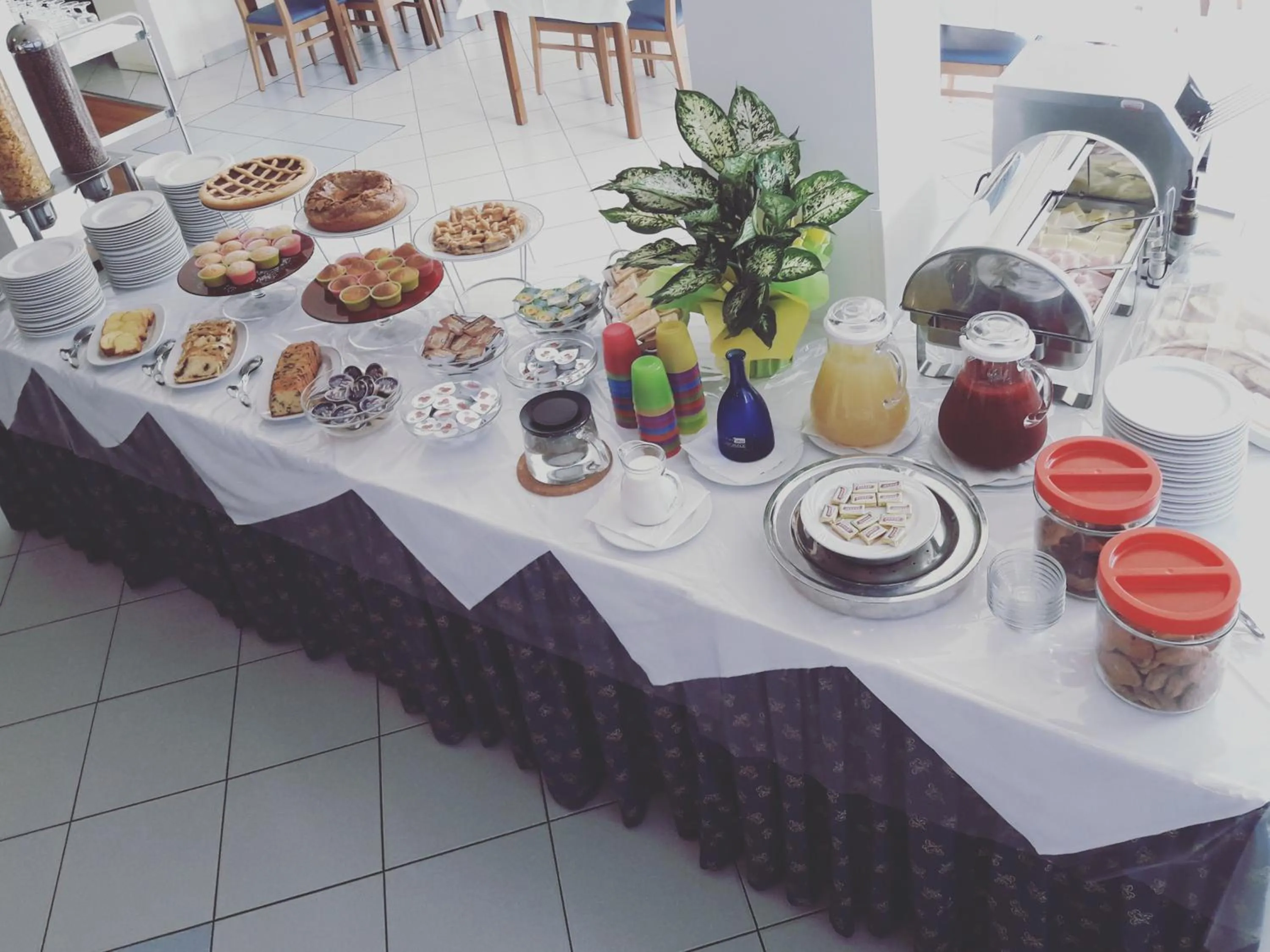 Restaurant/places to eat in Hotel Mare Blu -- boutique