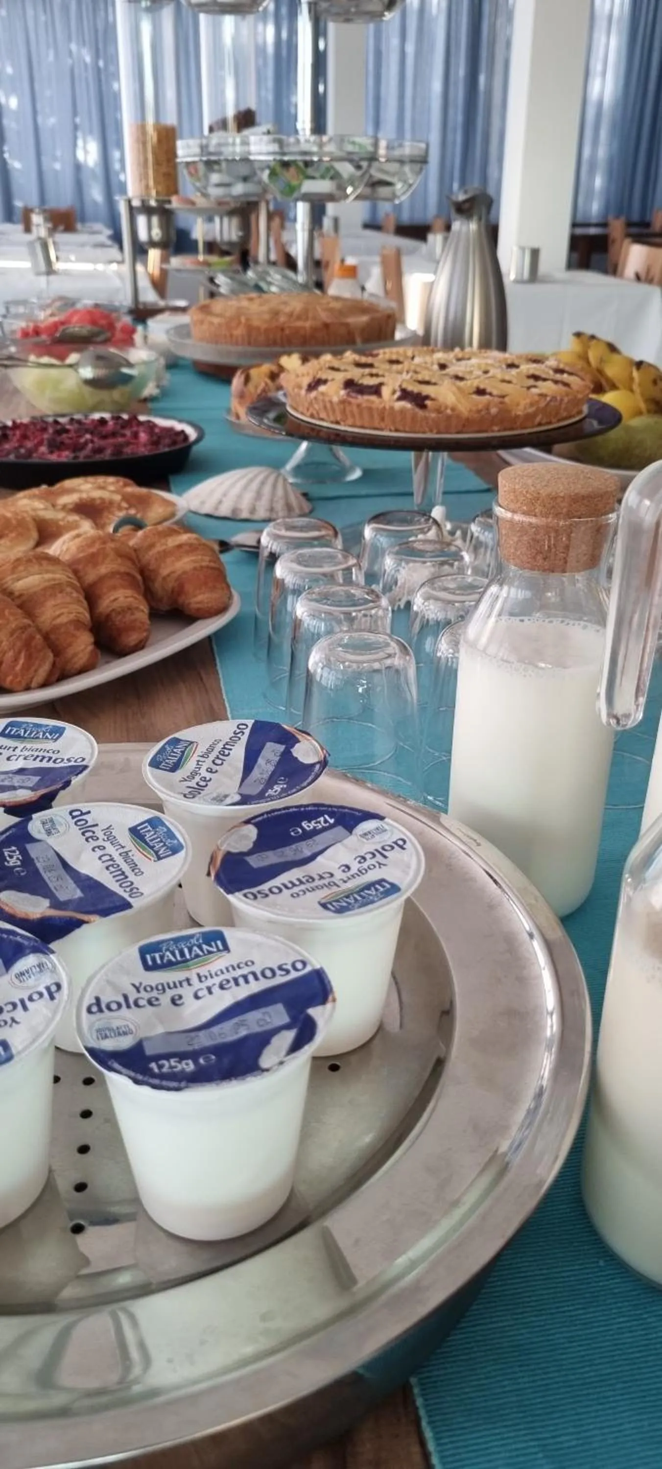 Breakfast in Hotel Mare Blu -- boutique