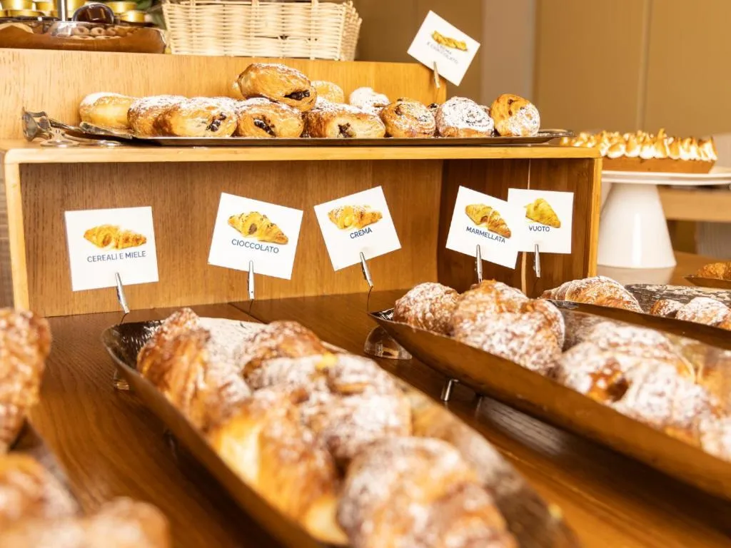 Breakfast in Hotel Cristallo