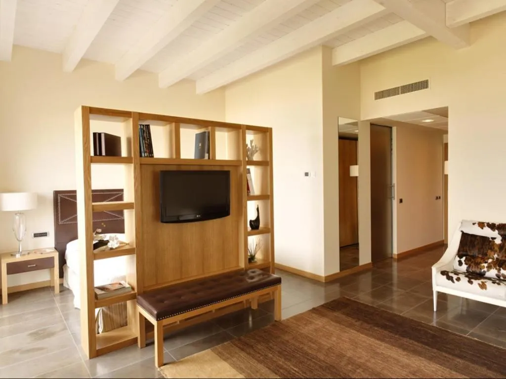 Living room, Bed in Hotel Cristallo