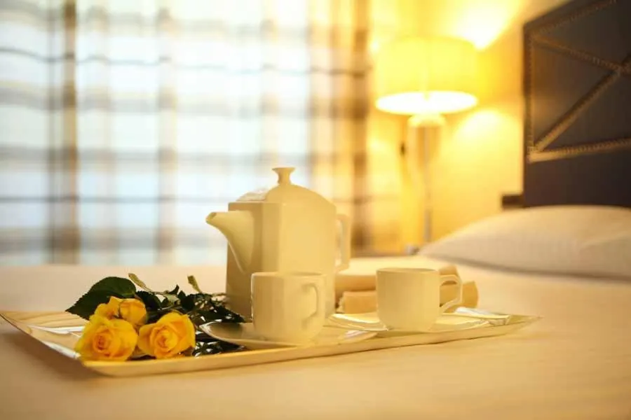 Coffee/tea facilities, Bed in Hotel Cristallo