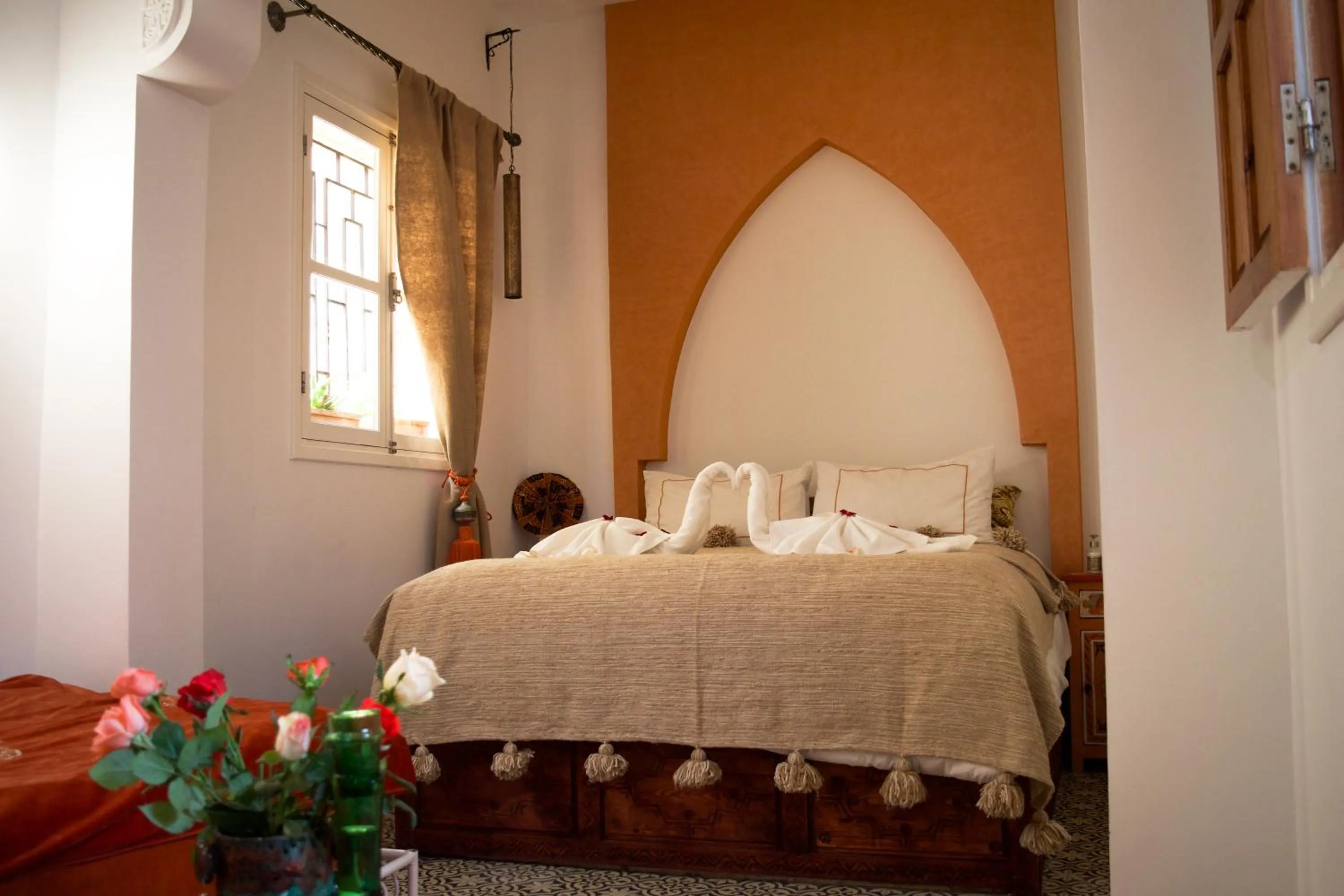 Bed in Riad Le Khan Mogador