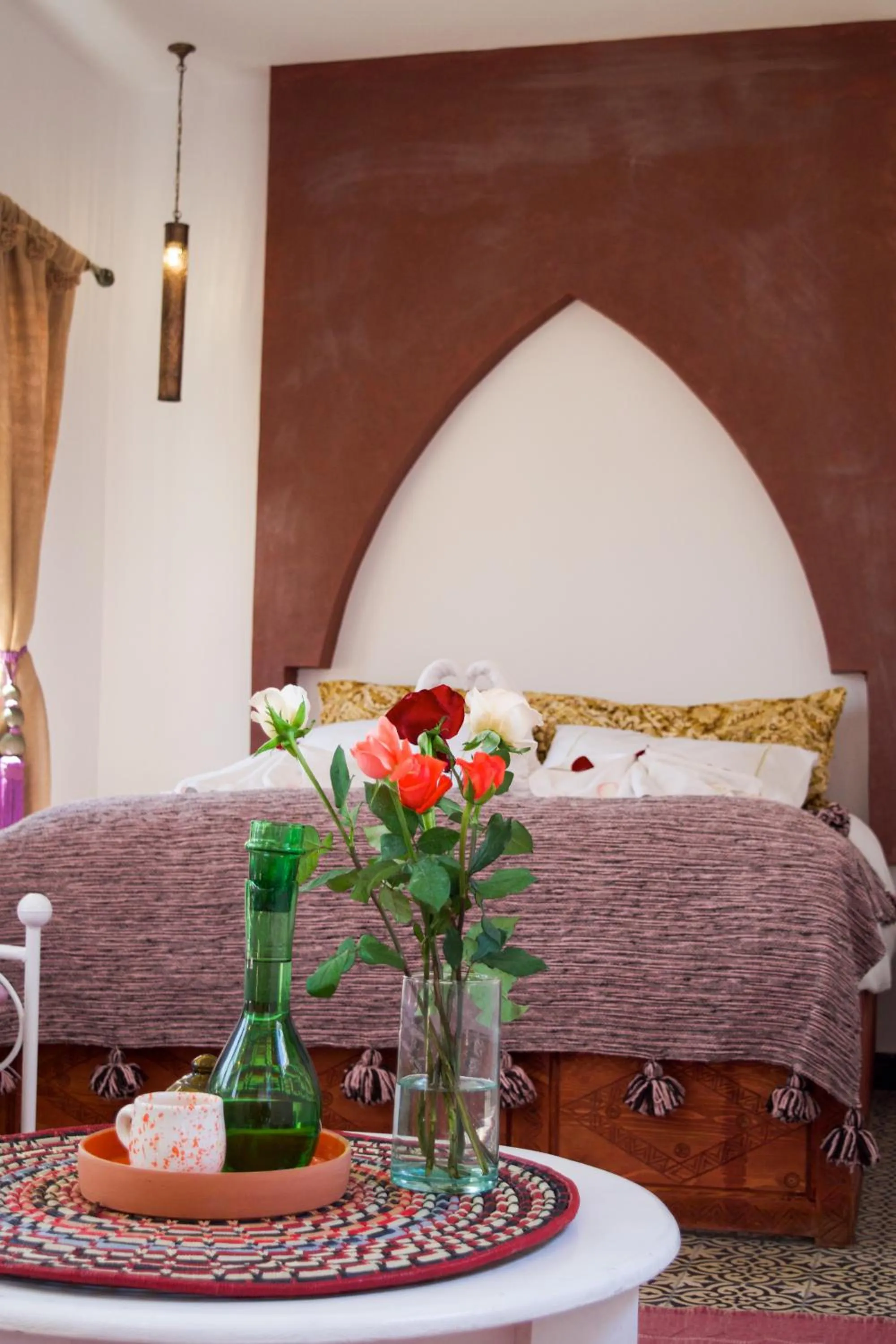 Bed in Riad Le Khan Mogador