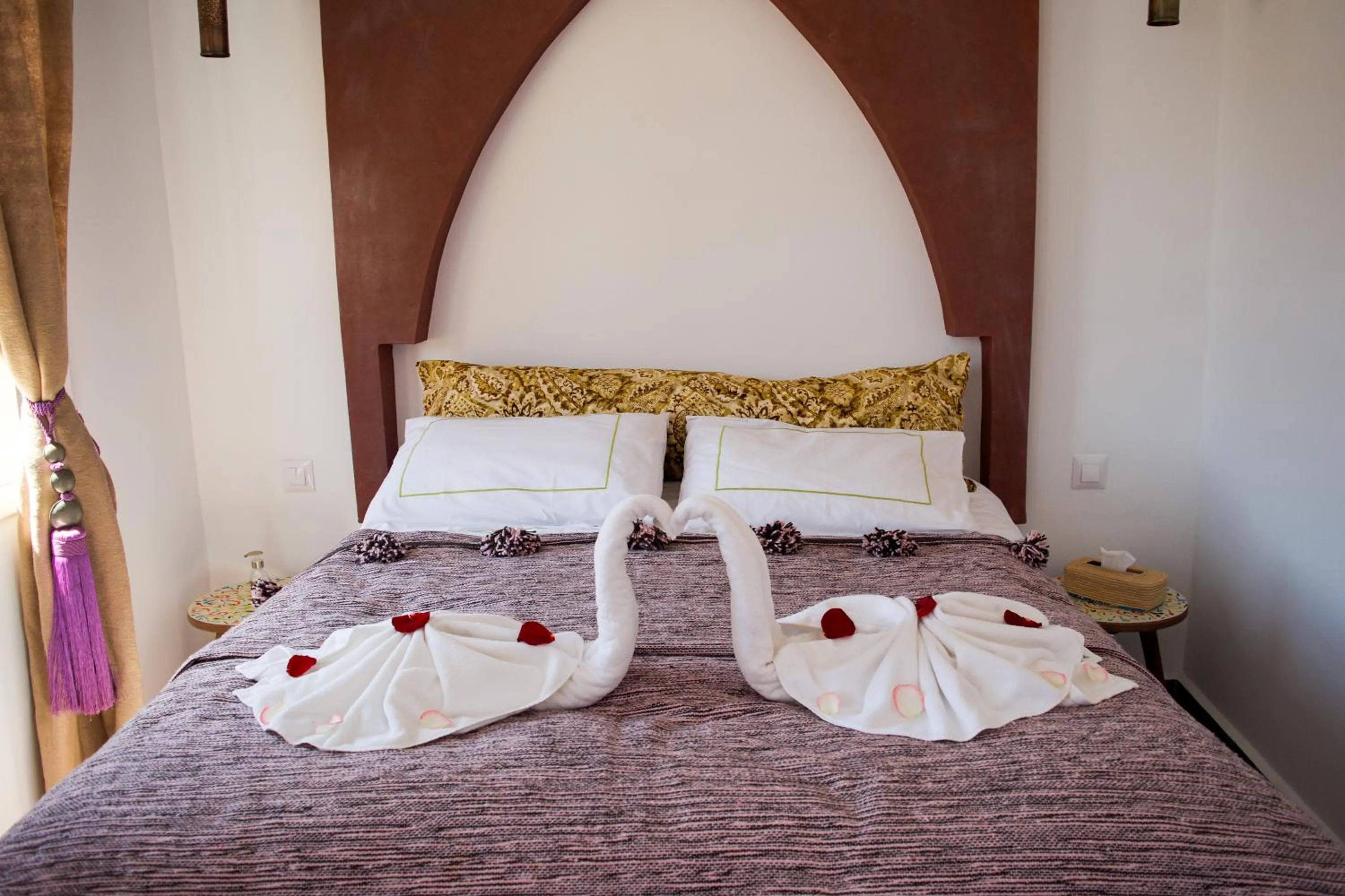 Bed in Riad Le Khan Mogador