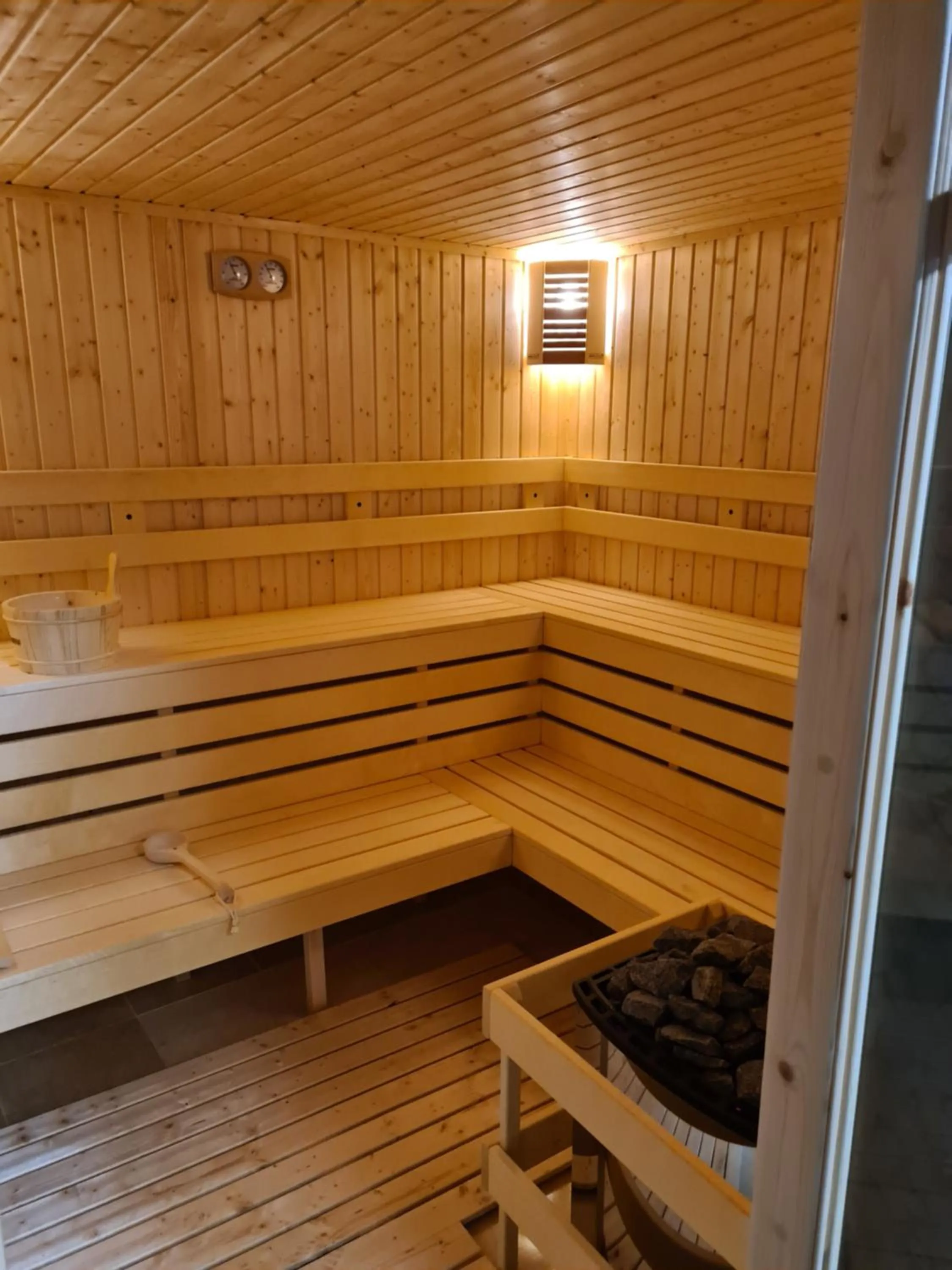 Sauna in HOTEL PARIS Relax Zone