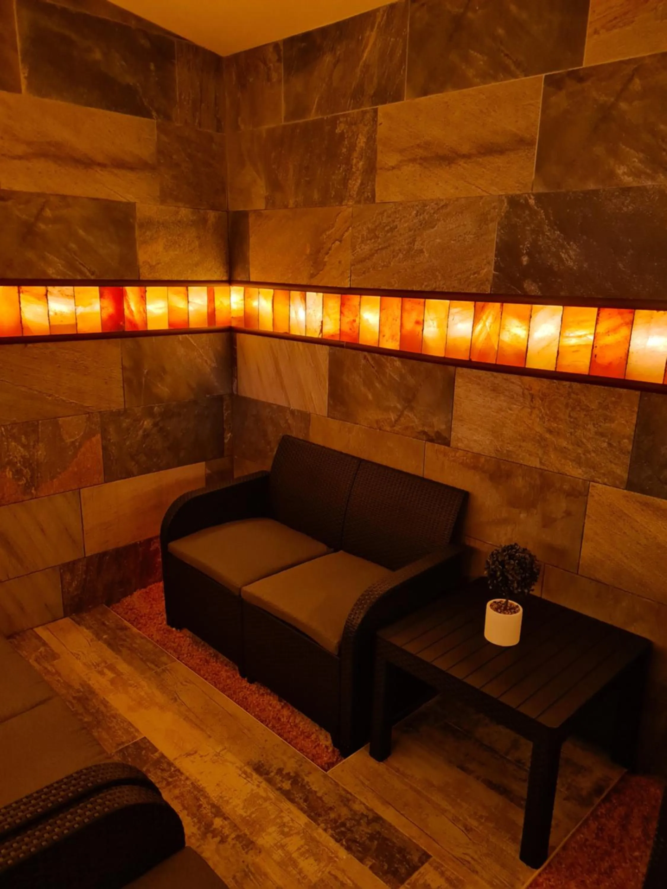 Spa and wellness centre/facilities in HOTEL PARIS Relax Zone