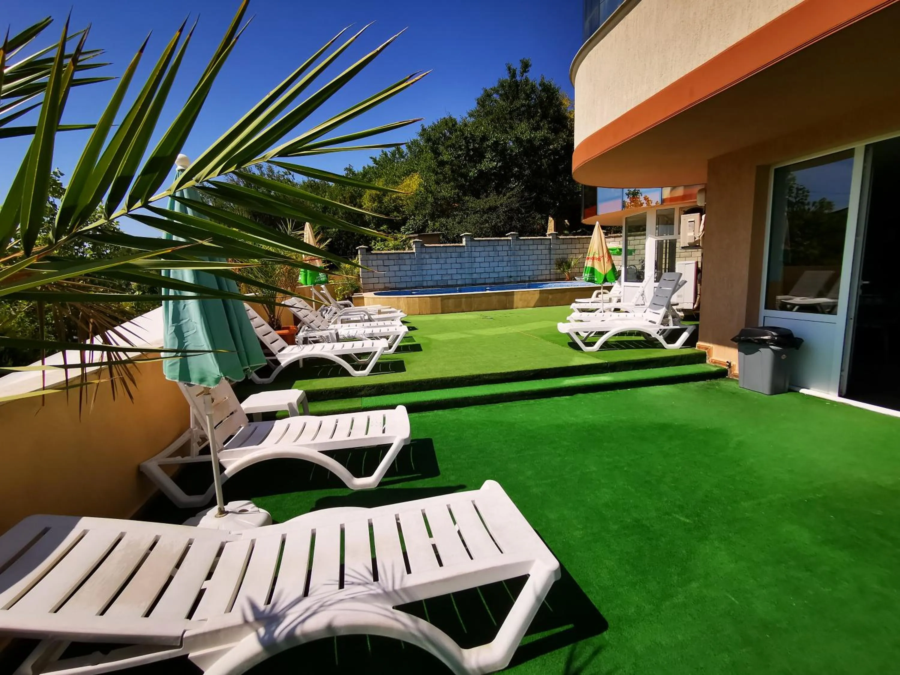 Balcony/Terrace in HOTEL PARIS Relax Zone