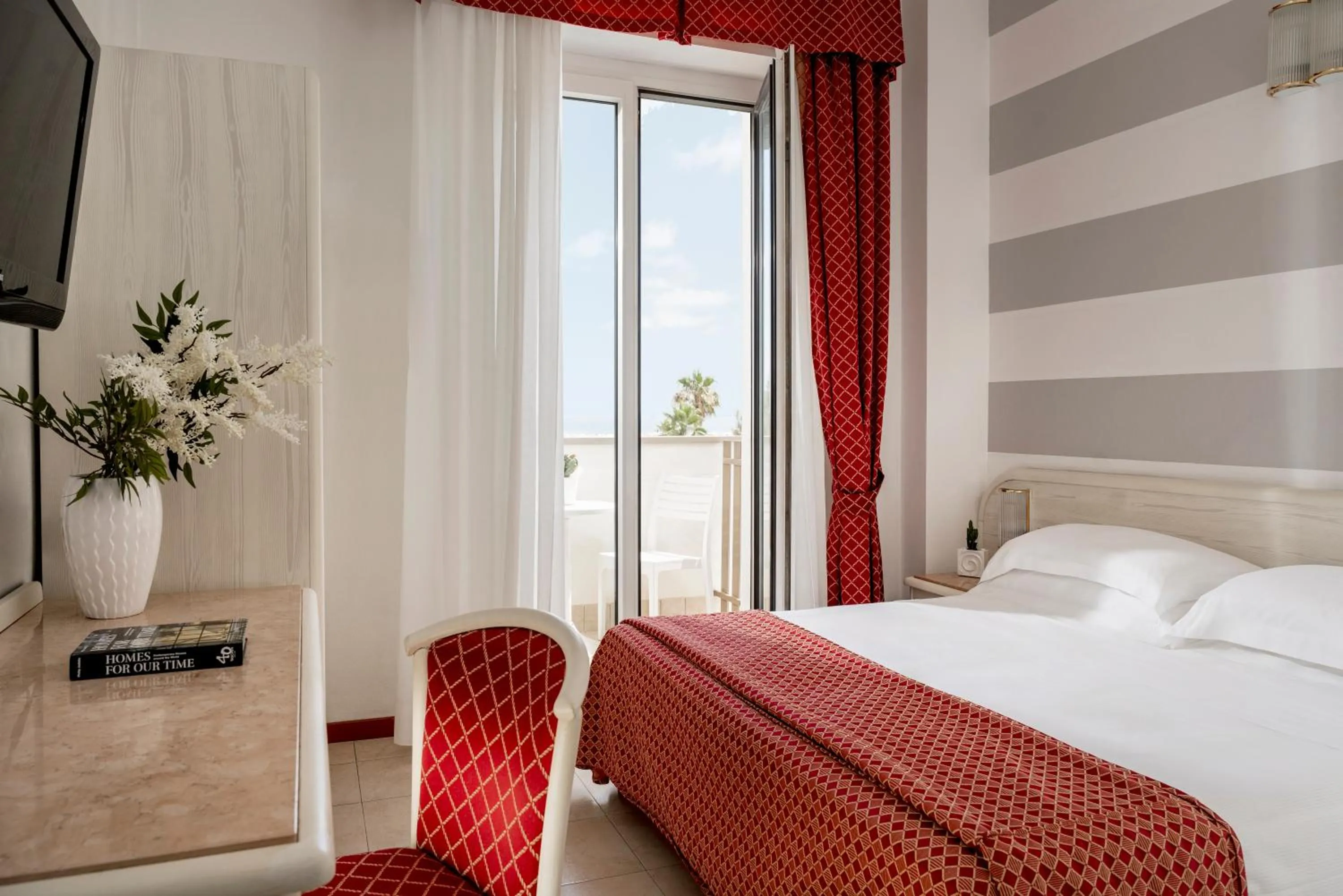 Bed in Hotel Du Soleil