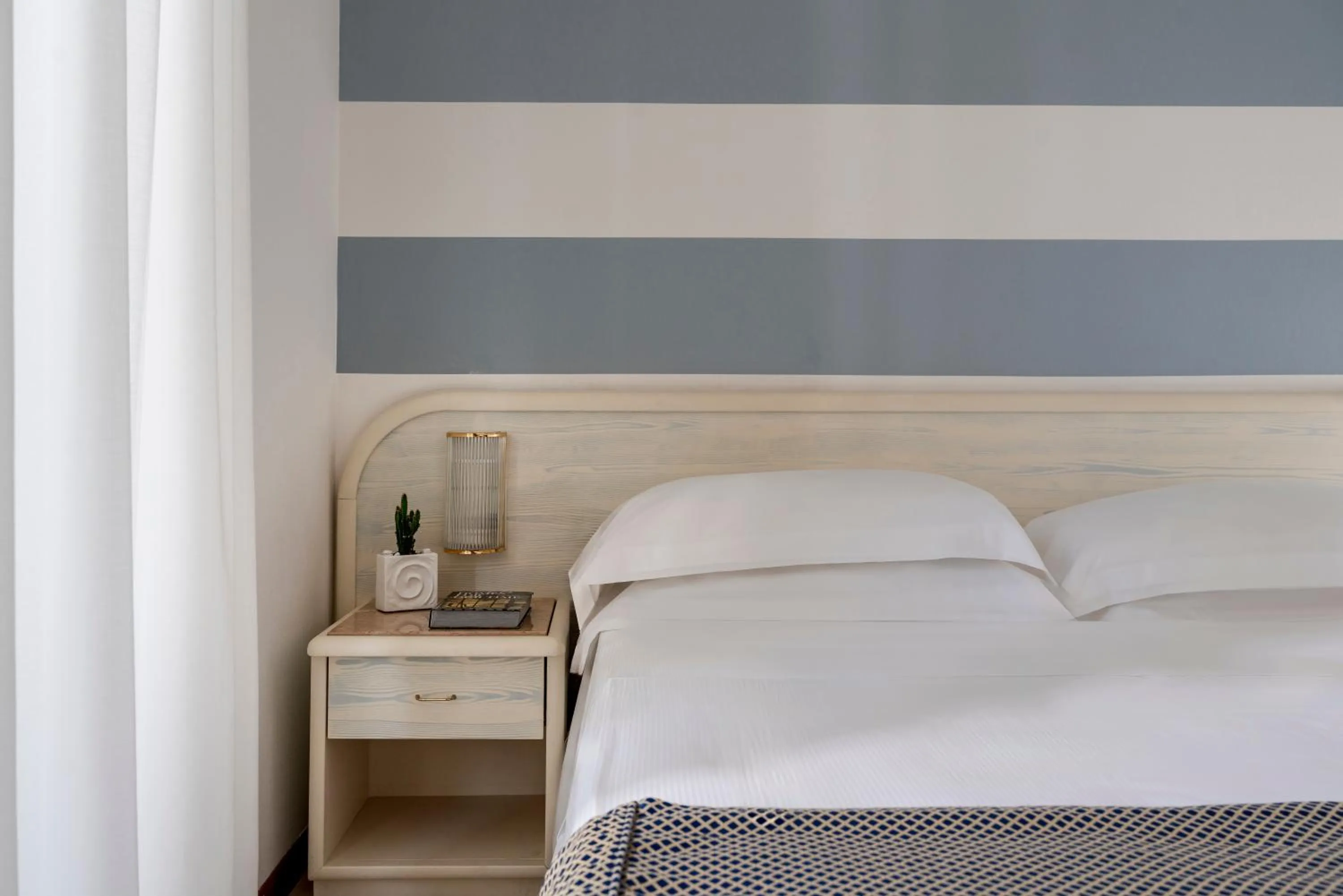 Bed in Hotel Du Soleil