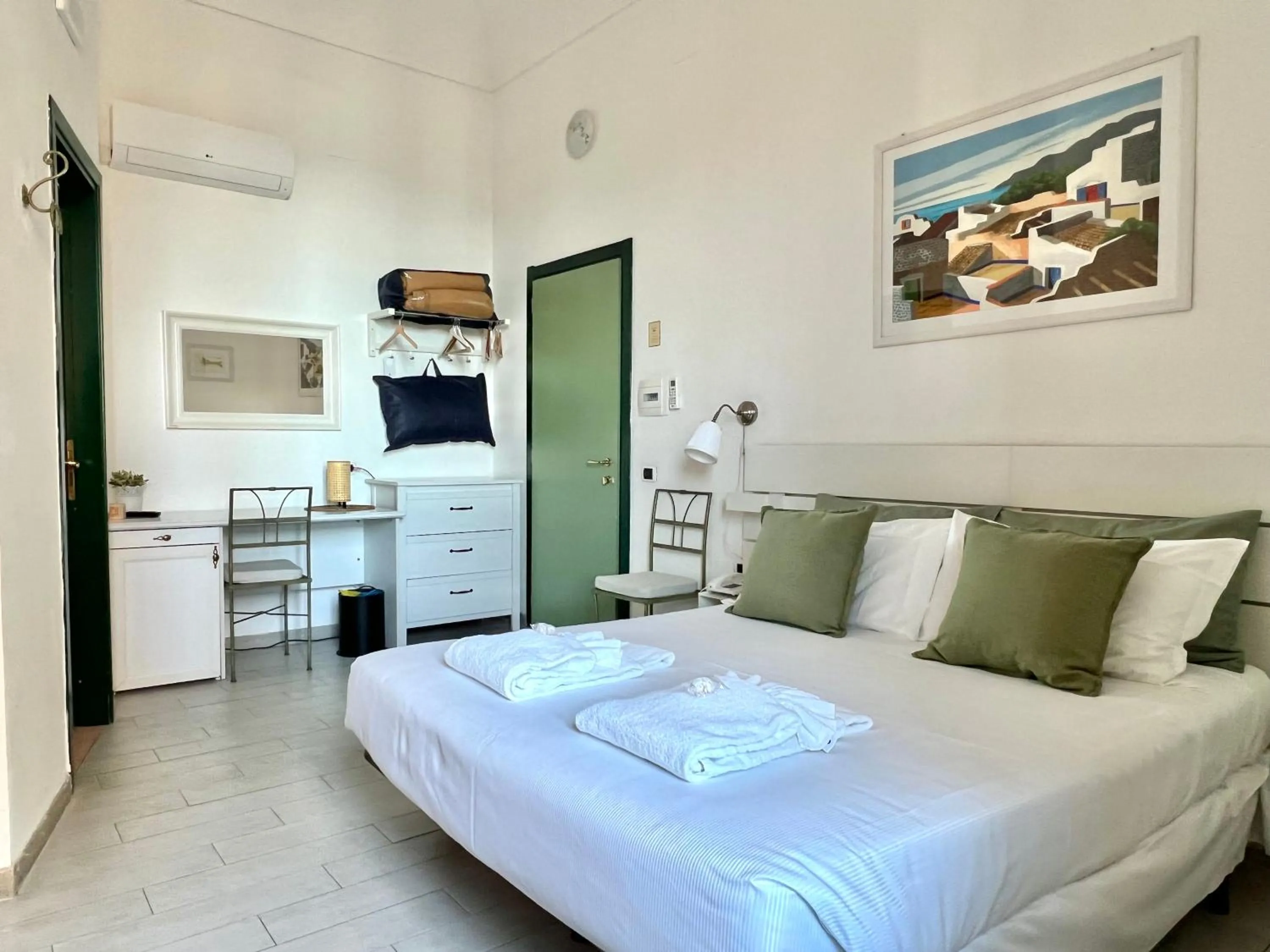 Photo of the whole room, Bed in Hotel Posta