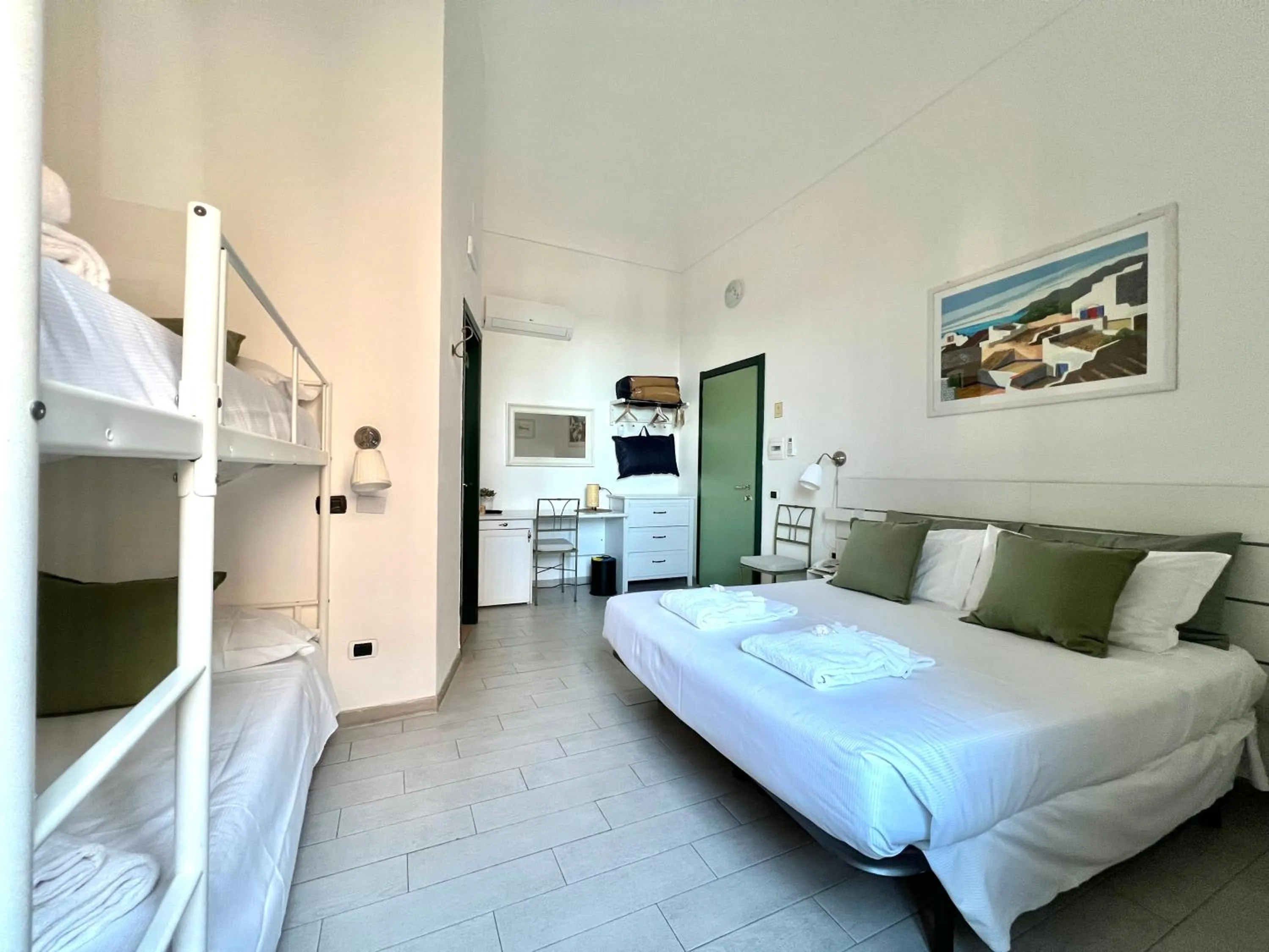 Bedroom, Bed in Hotel Posta