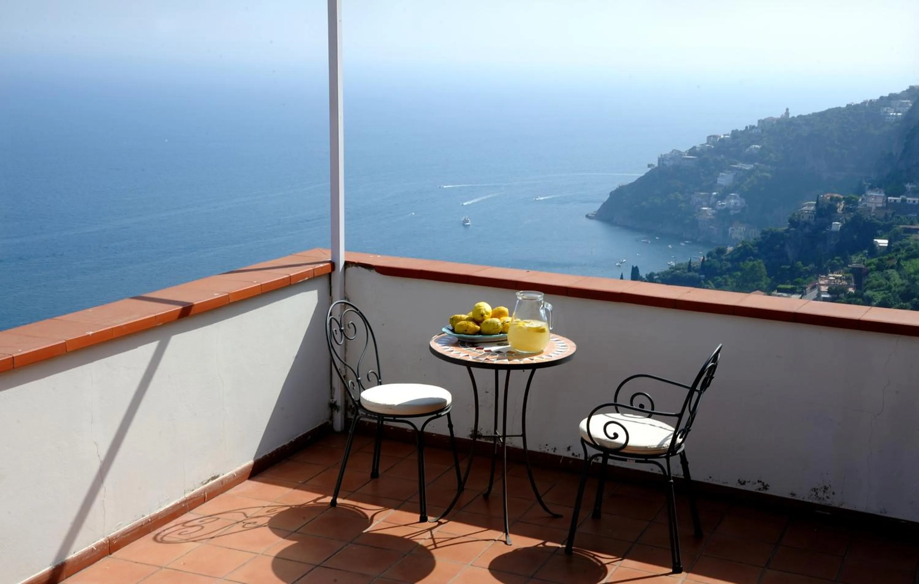 Patio in Hotel Villa Felice Relais