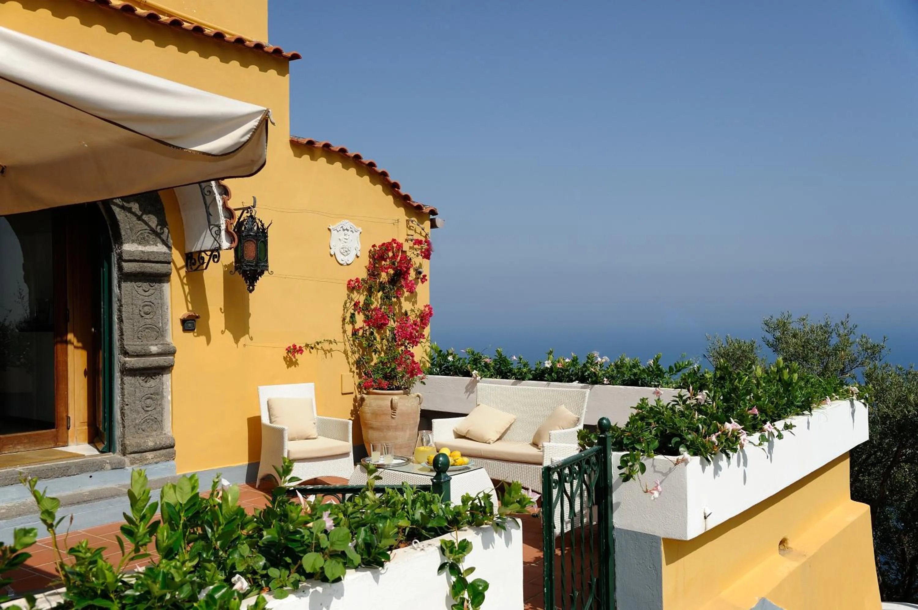Facade/entrance in Hotel Villa Felice Relais