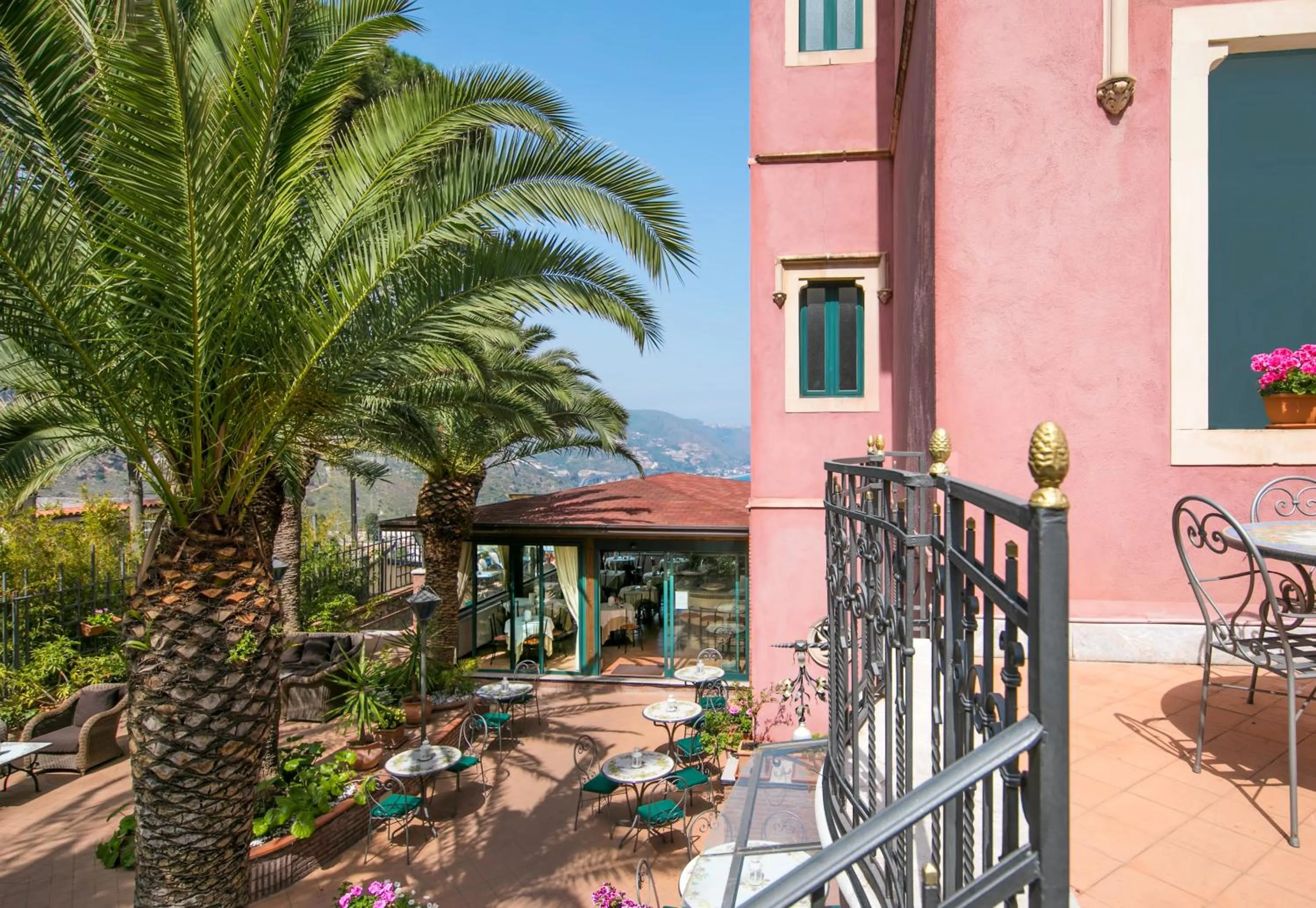 Hotel "La Pensione Svizzera"