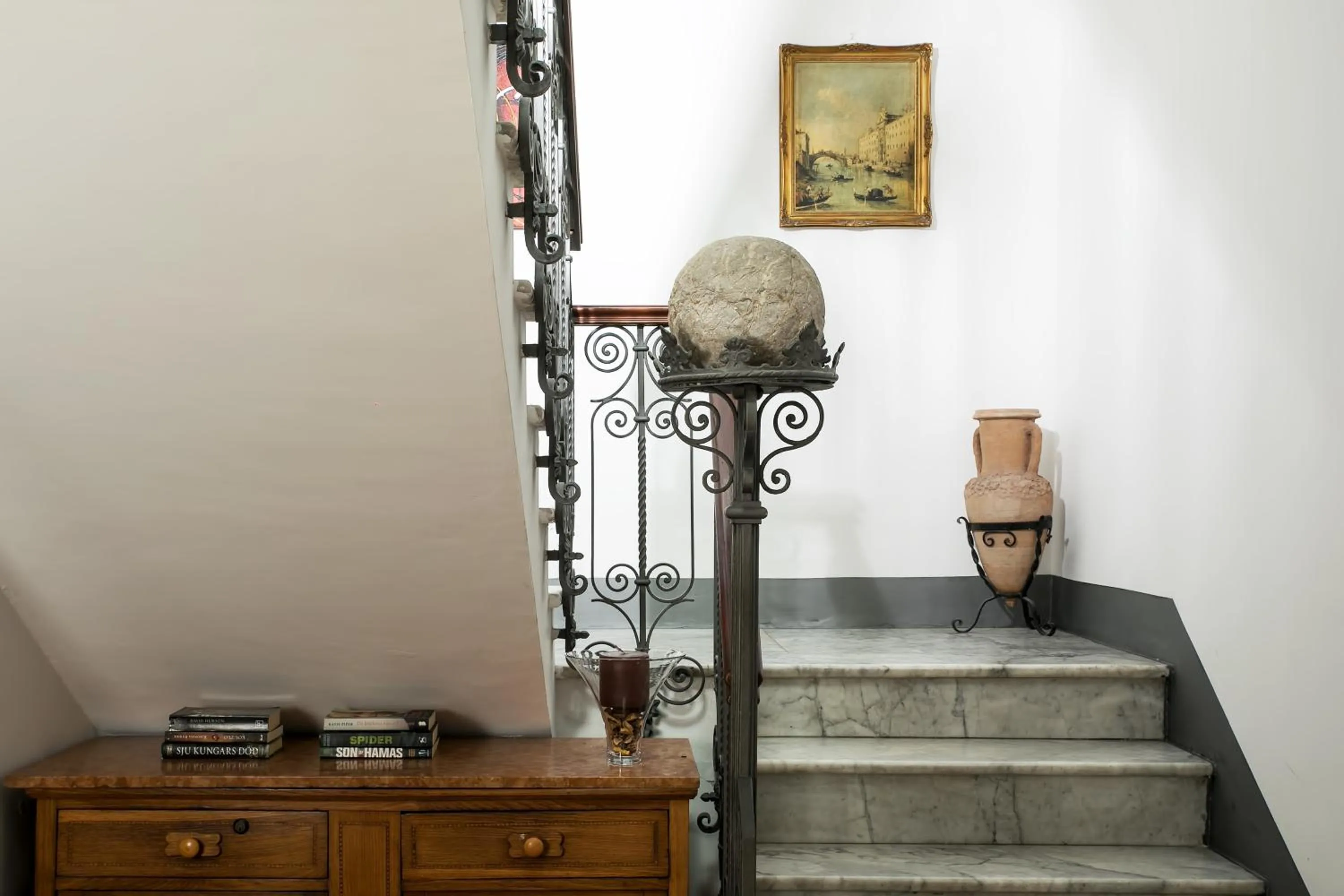 Hotel "La Pensione Svizzera"