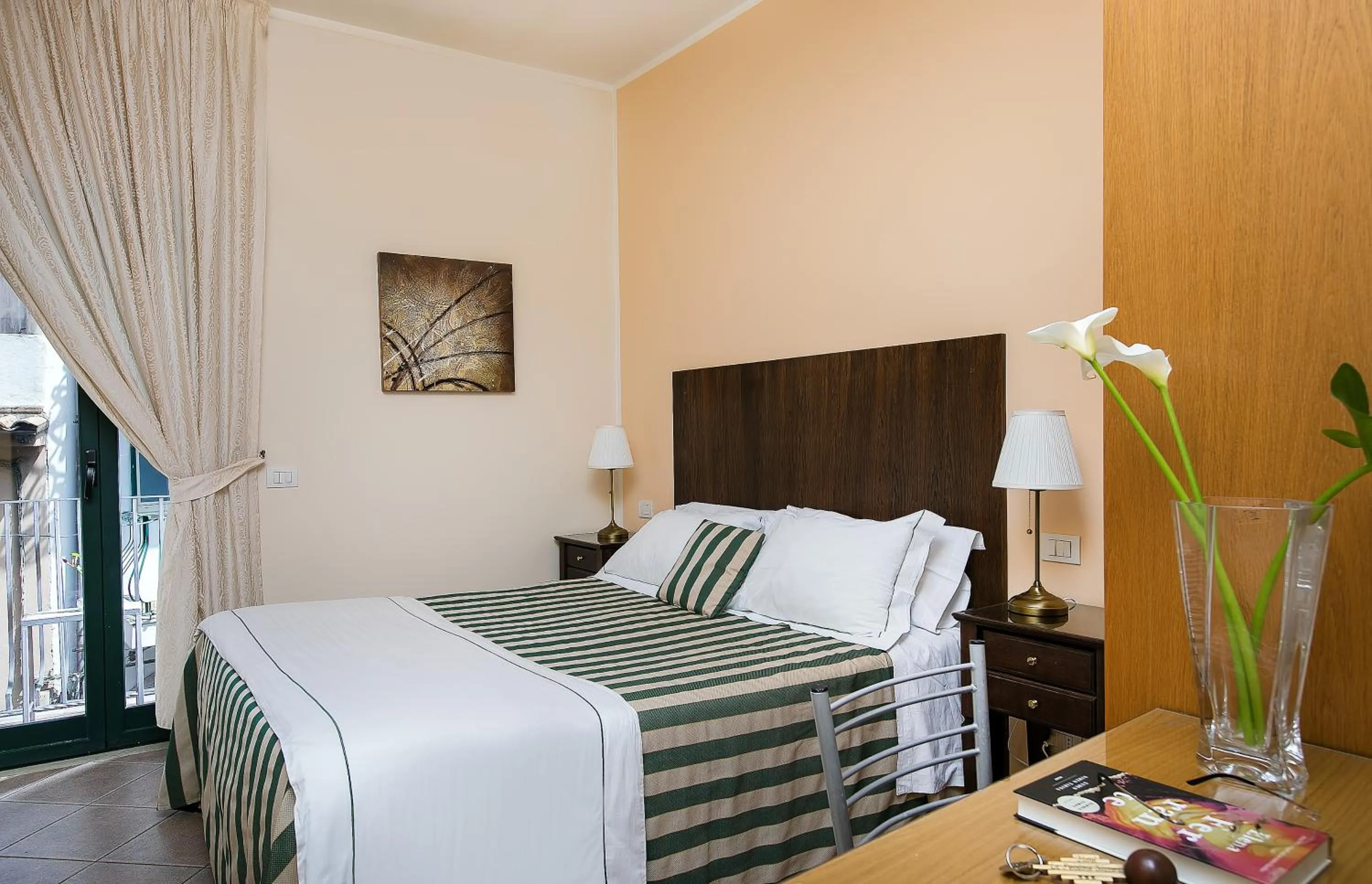 Bed in Hotel "La Pensione Svizzera"