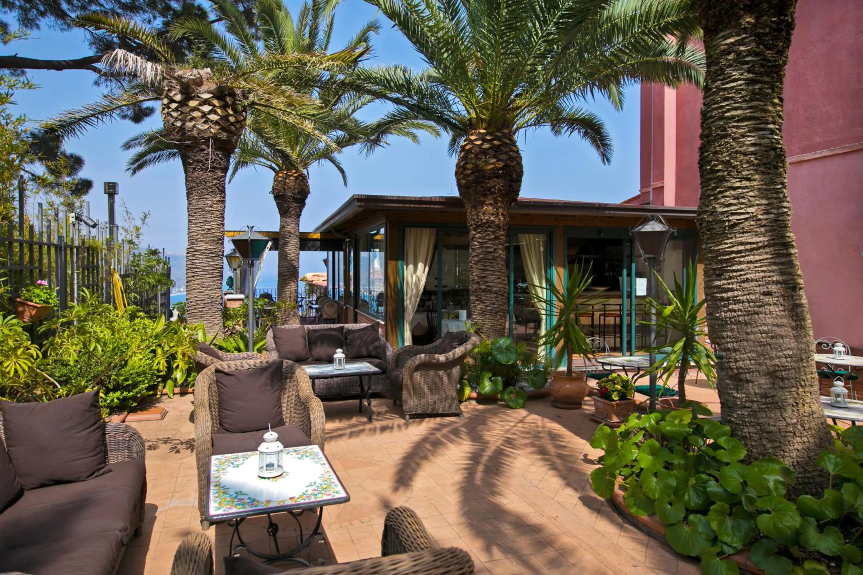 Hotel "La Pensione Svizzera"