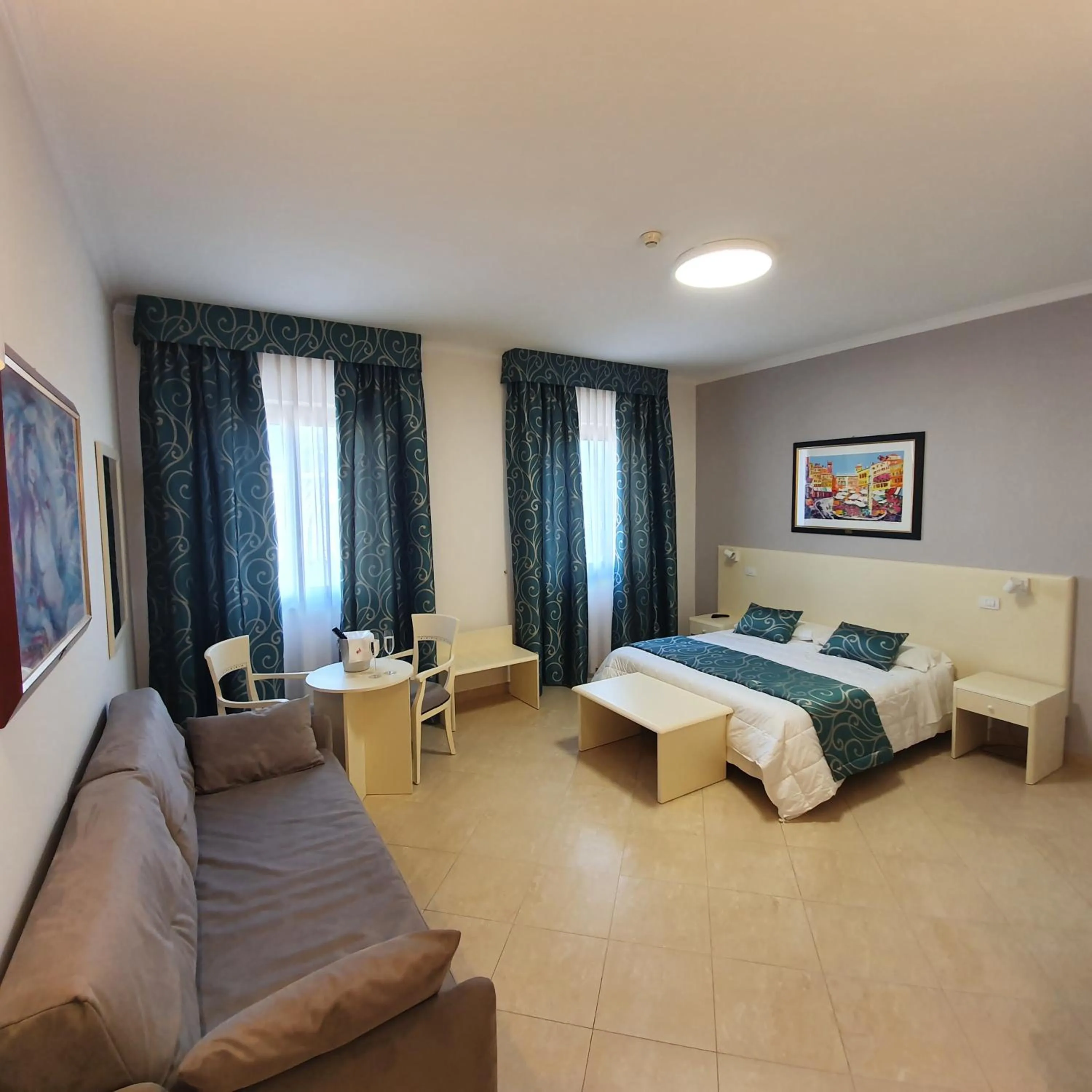 Bed in Hotel Centrale Spa & Relax