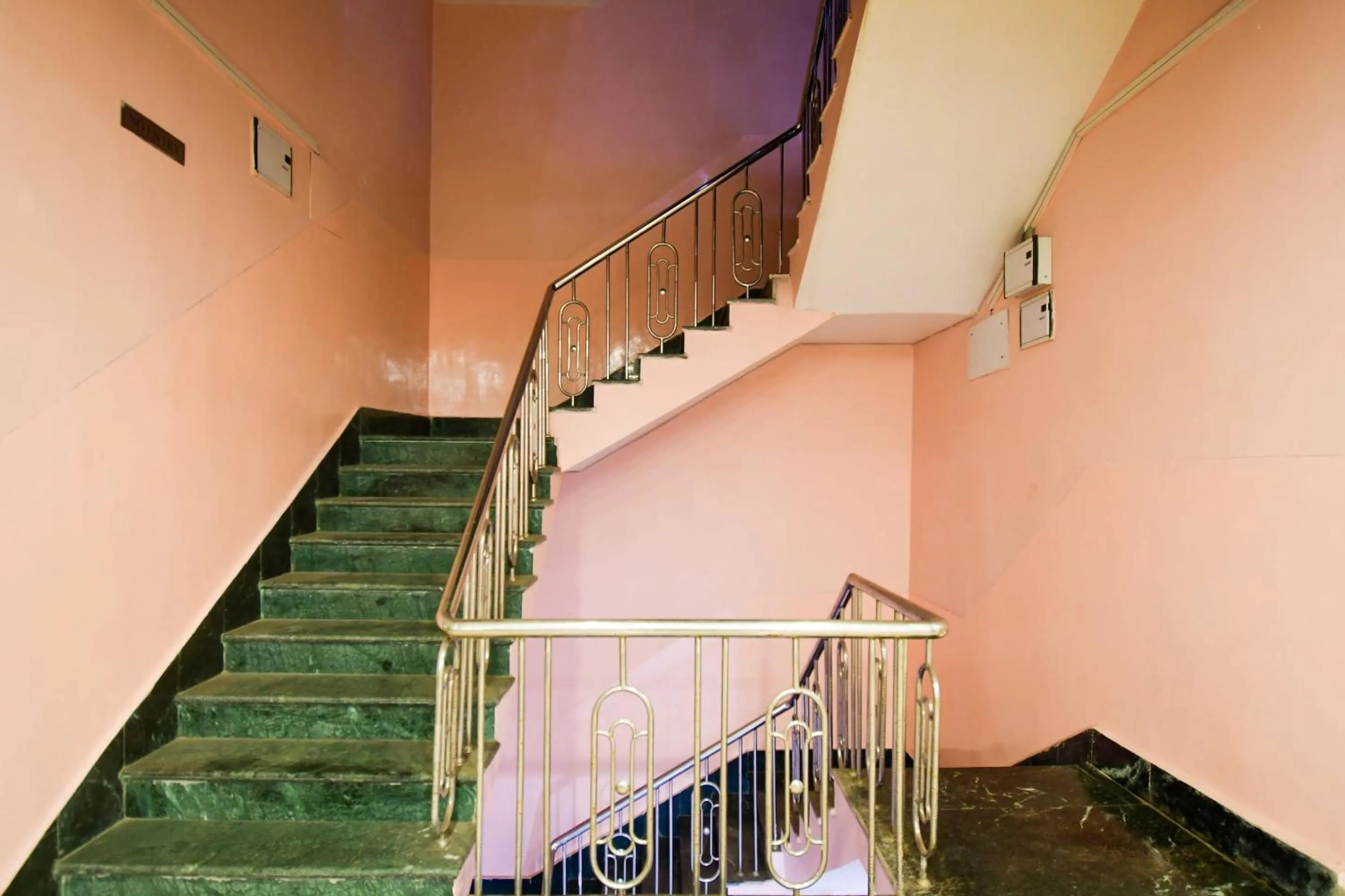 Lobby or reception in Hotel O Harihar Premium