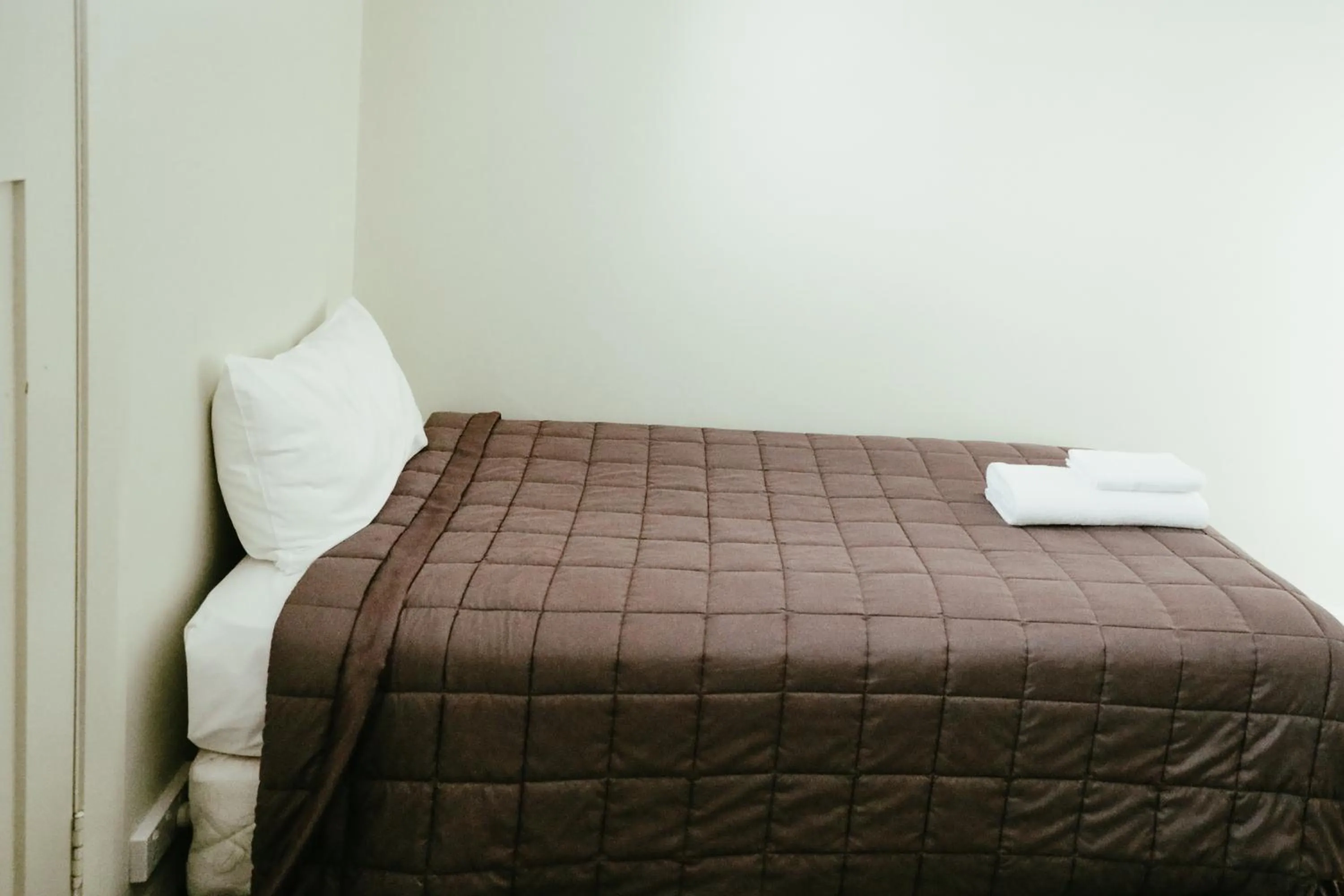 Bed in Royal Hotel Capertee