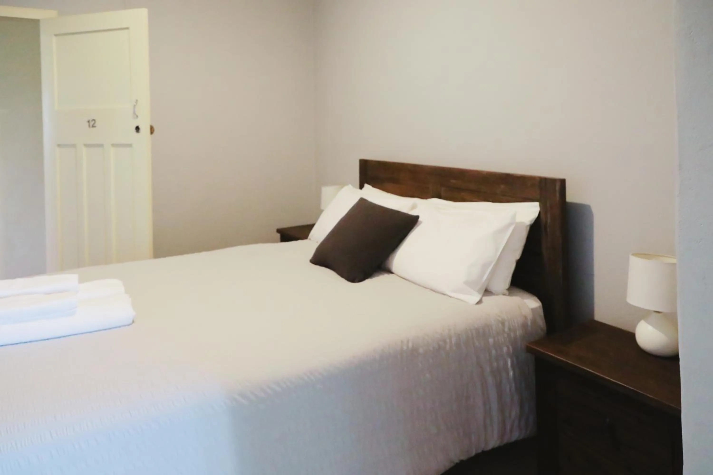 Bed in Royal Hotel Capertee