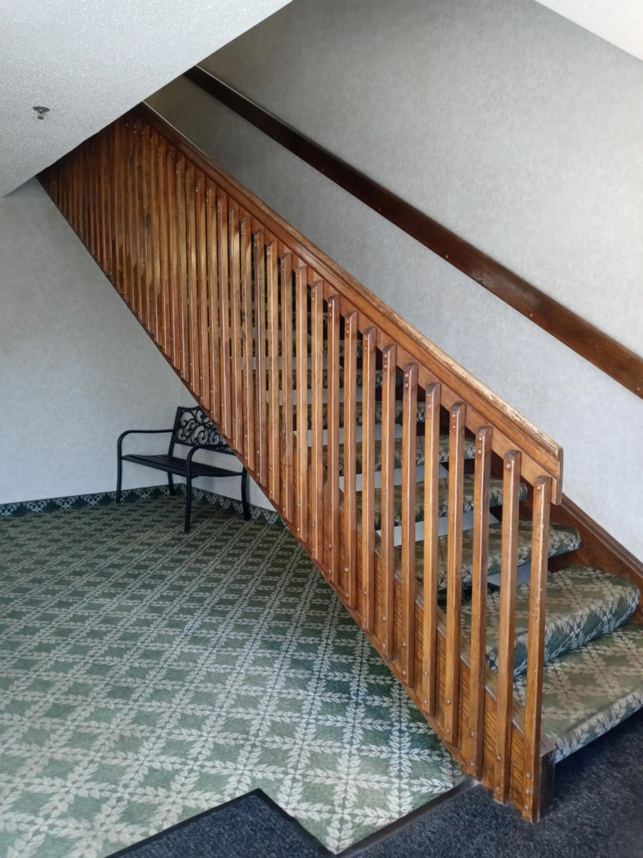 New Martinsville Inn