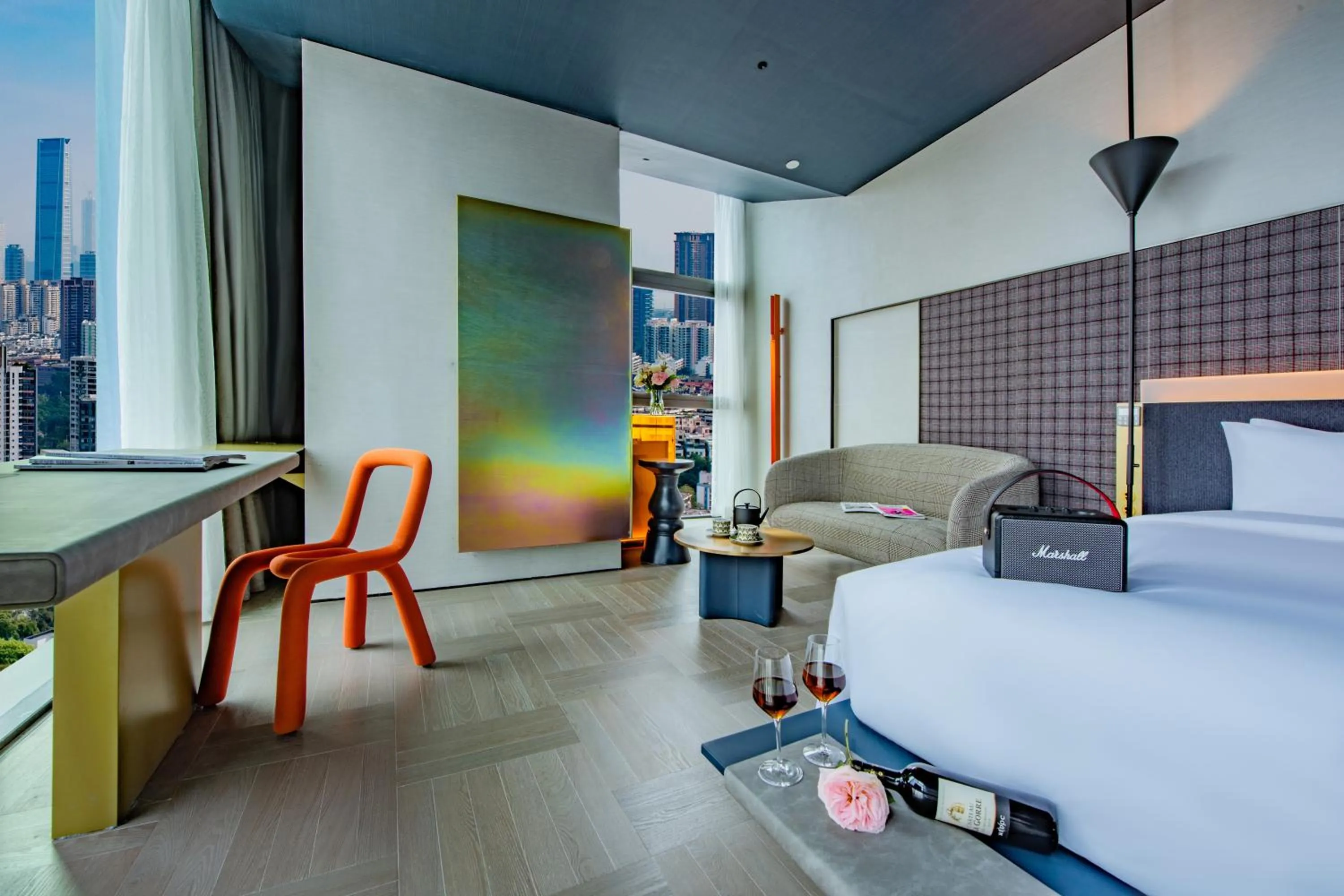 Seating area, Bed in Grade Hotel Shenzhen Shekou Sea World