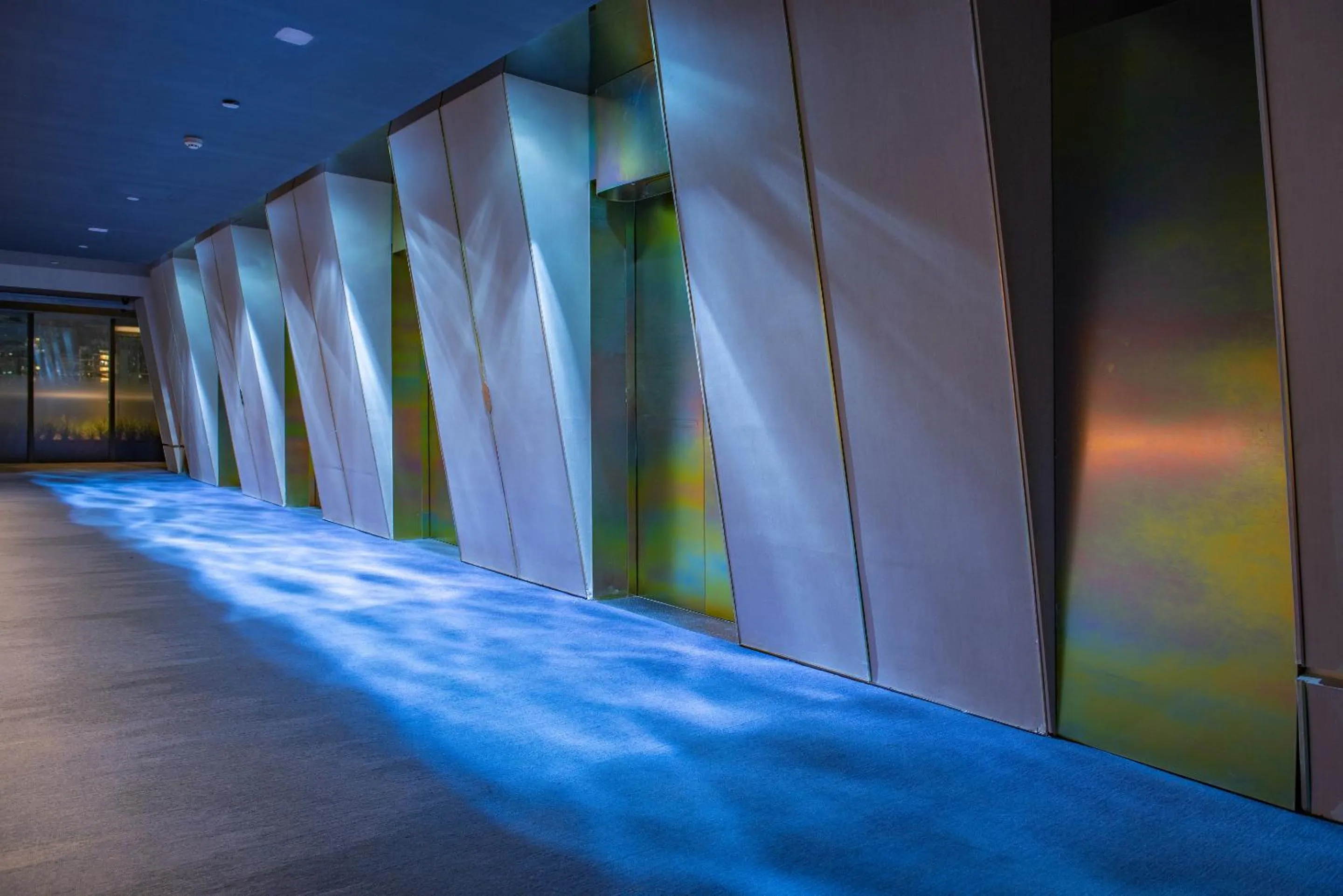 elevator in Grade Hotel Shenzhen Shekou Sea World