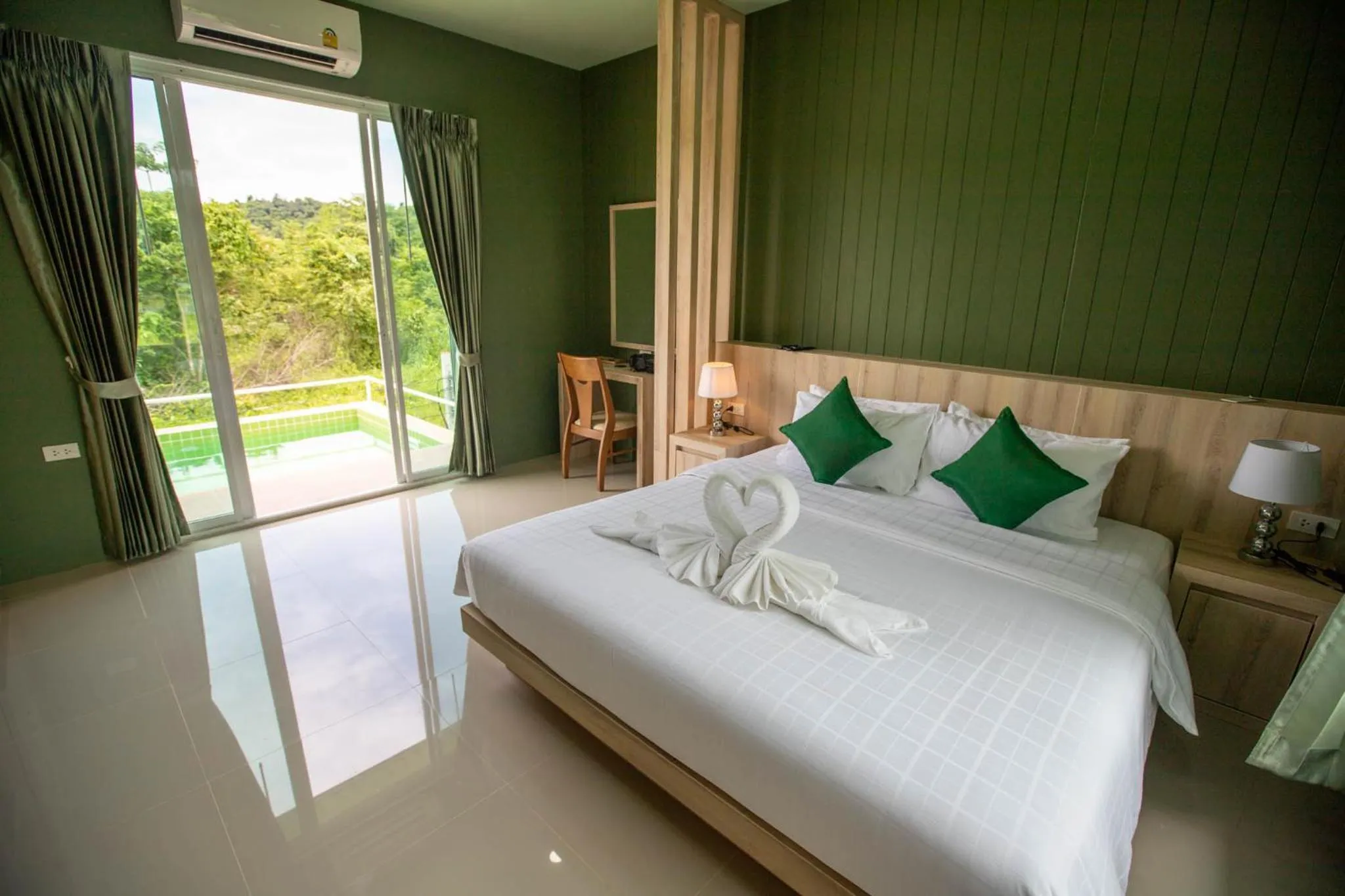 Bed in The Chamuang Forest