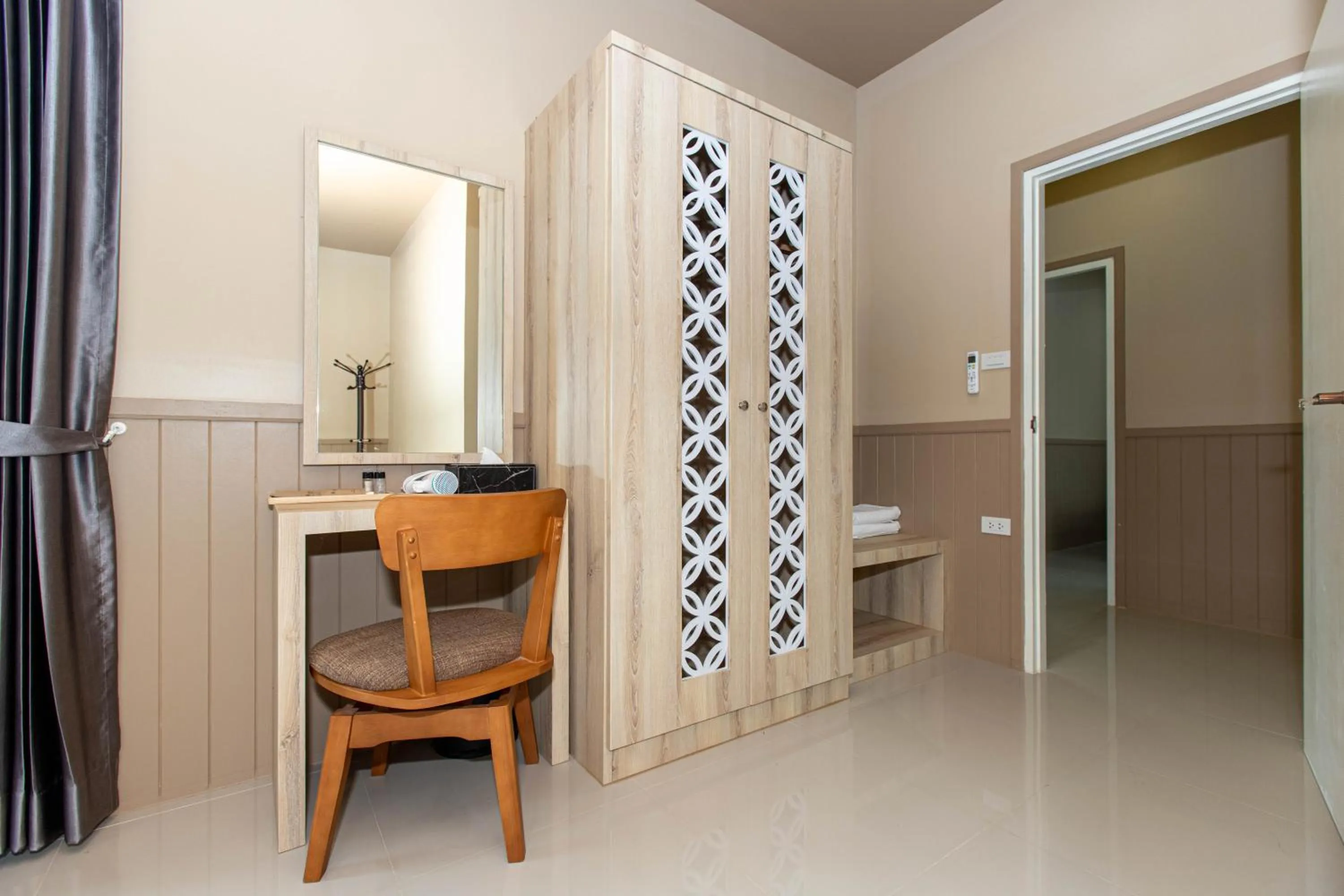 Bedroom in The Chamuang Forest