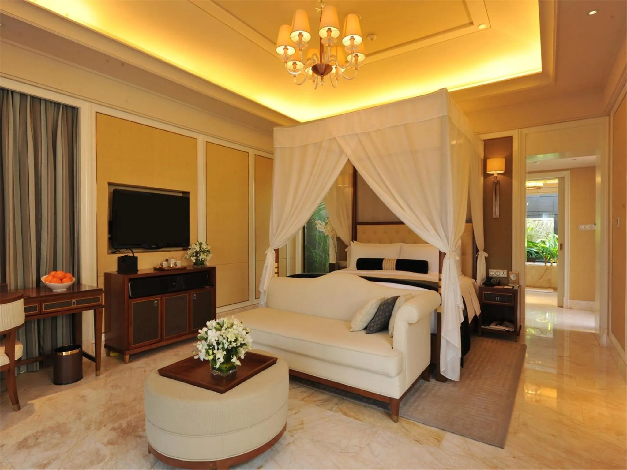 Bedroom, Bed in Wanda Reign Resort & Villas Sanya Haitang Bay