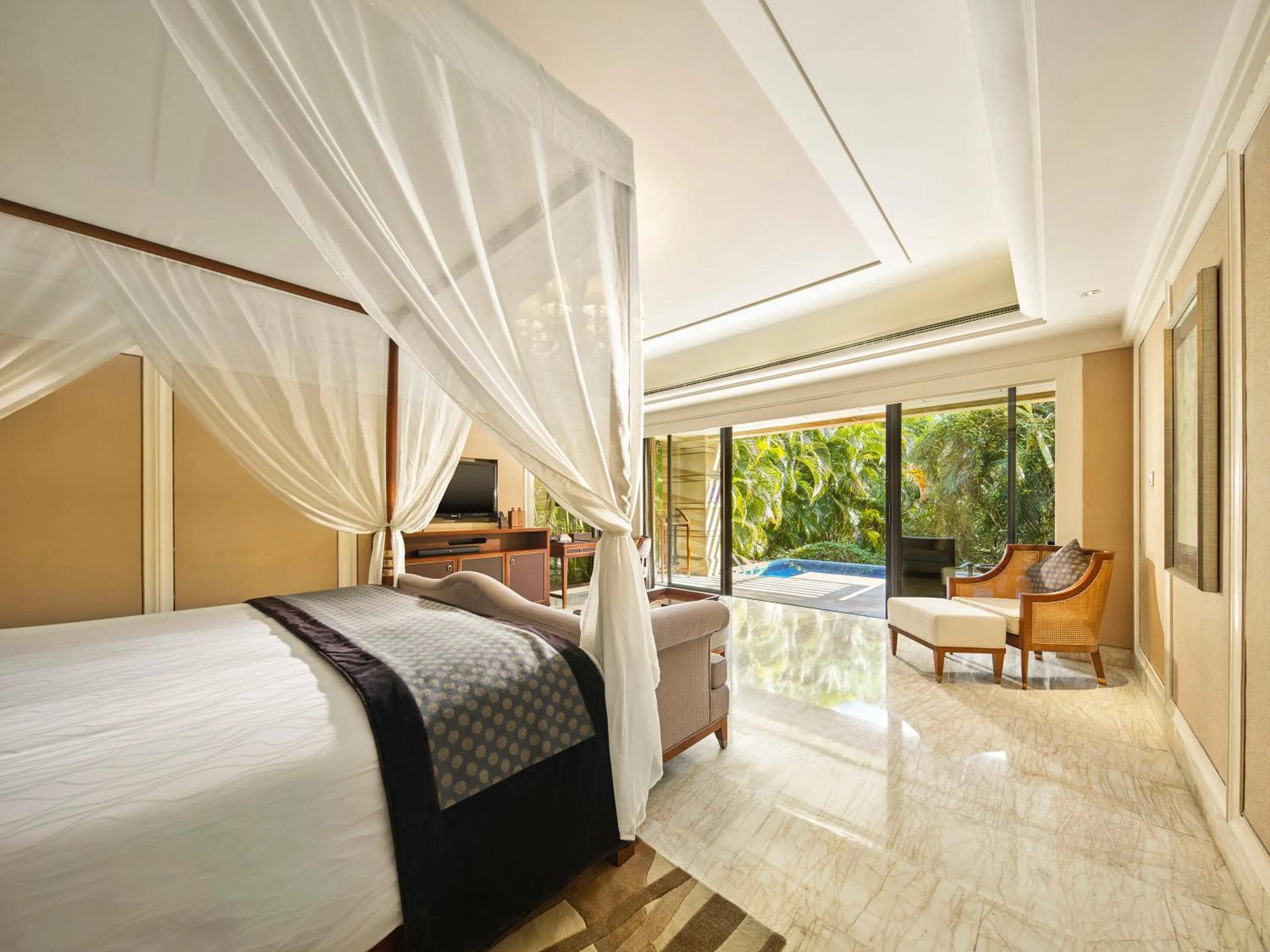 Bedroom, Bed in Wanda Reign Resort & Villas Sanya Haitang Bay