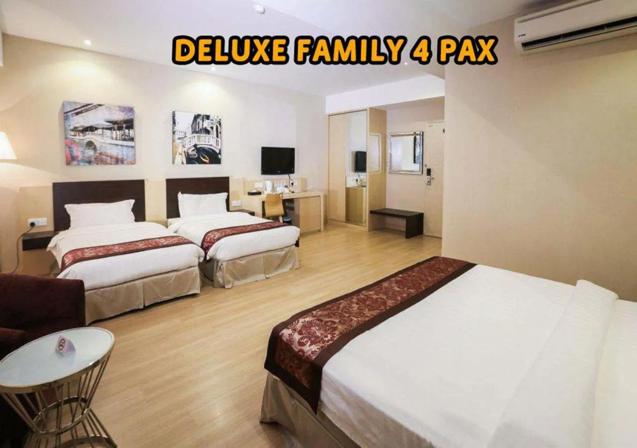 Family Suite in Collection O Melaka Near Dataran Pahlawan Formerly Ideals Hotel