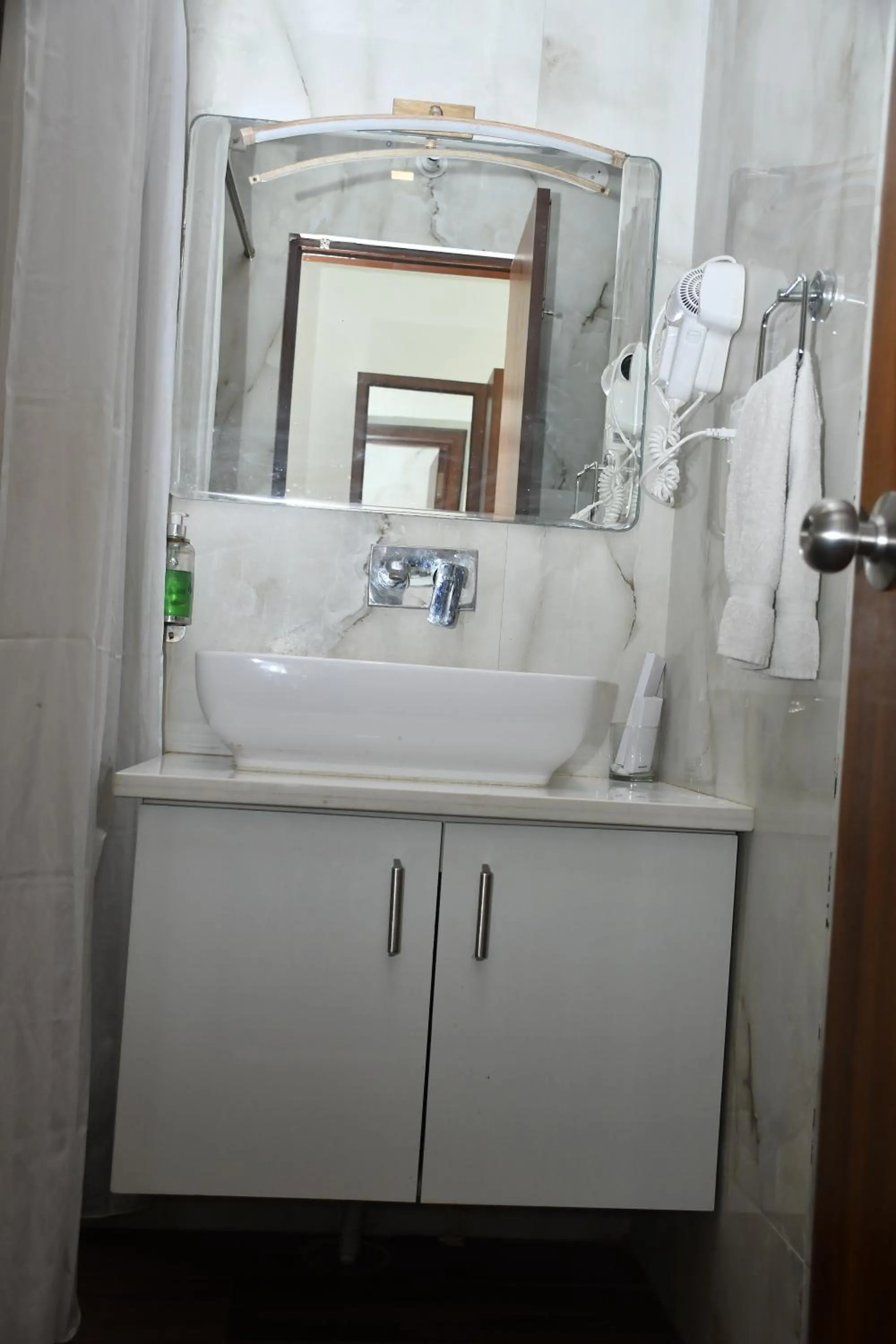 Hotel Le Halcyon Kasauli