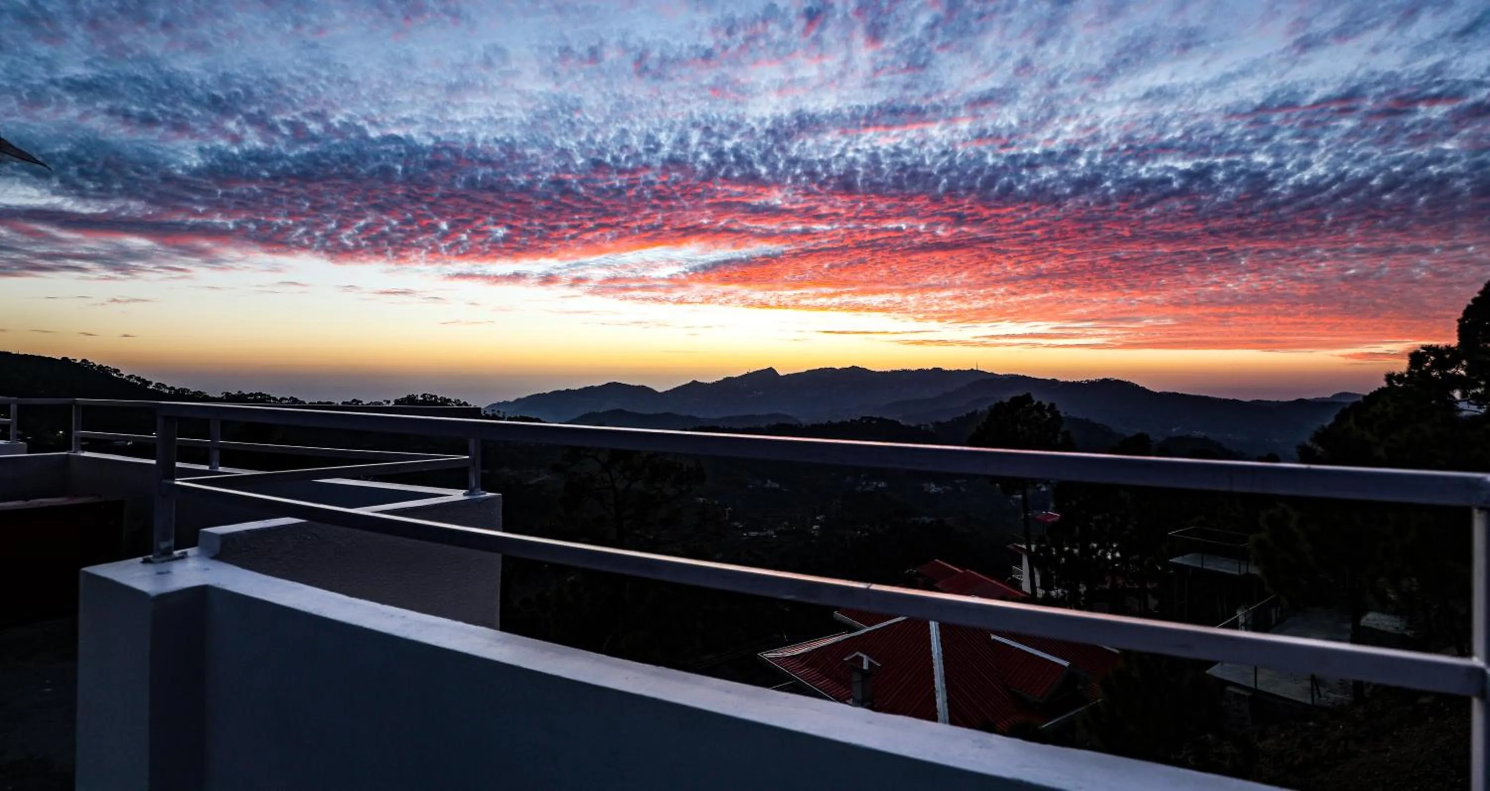 Natural landscape in Hotel Le Halcyon Kasauli